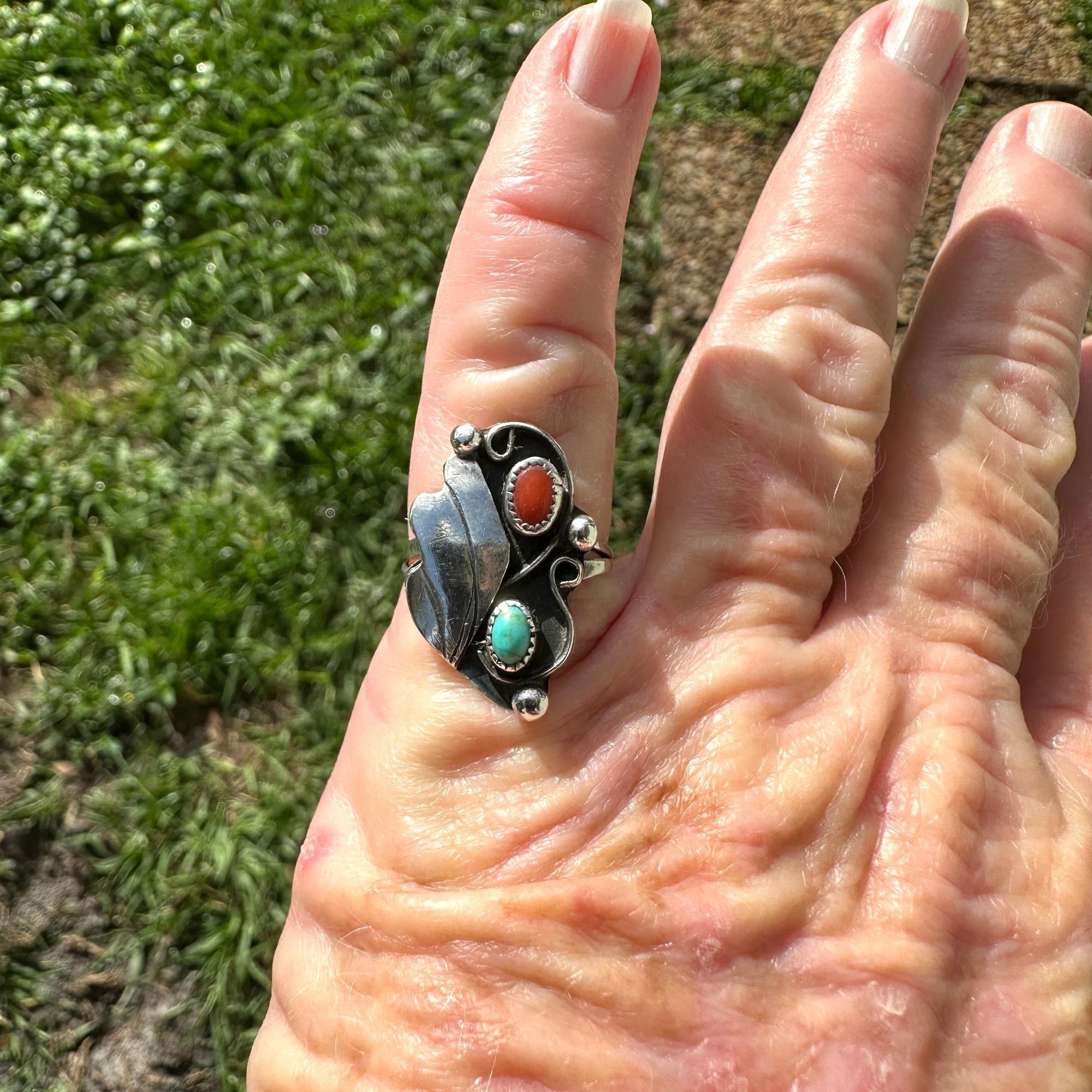 Native Native American Navajo Sterling Silver Turquoise and Coral R Size ONE SIZE - 14 Thumbnail