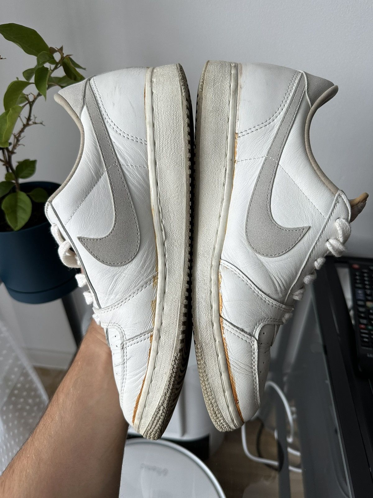 Nike 1985 RARE Nike Convention Neutral Grey leather sneakers Size US 10 / EU 43 - 12 Thumbnail