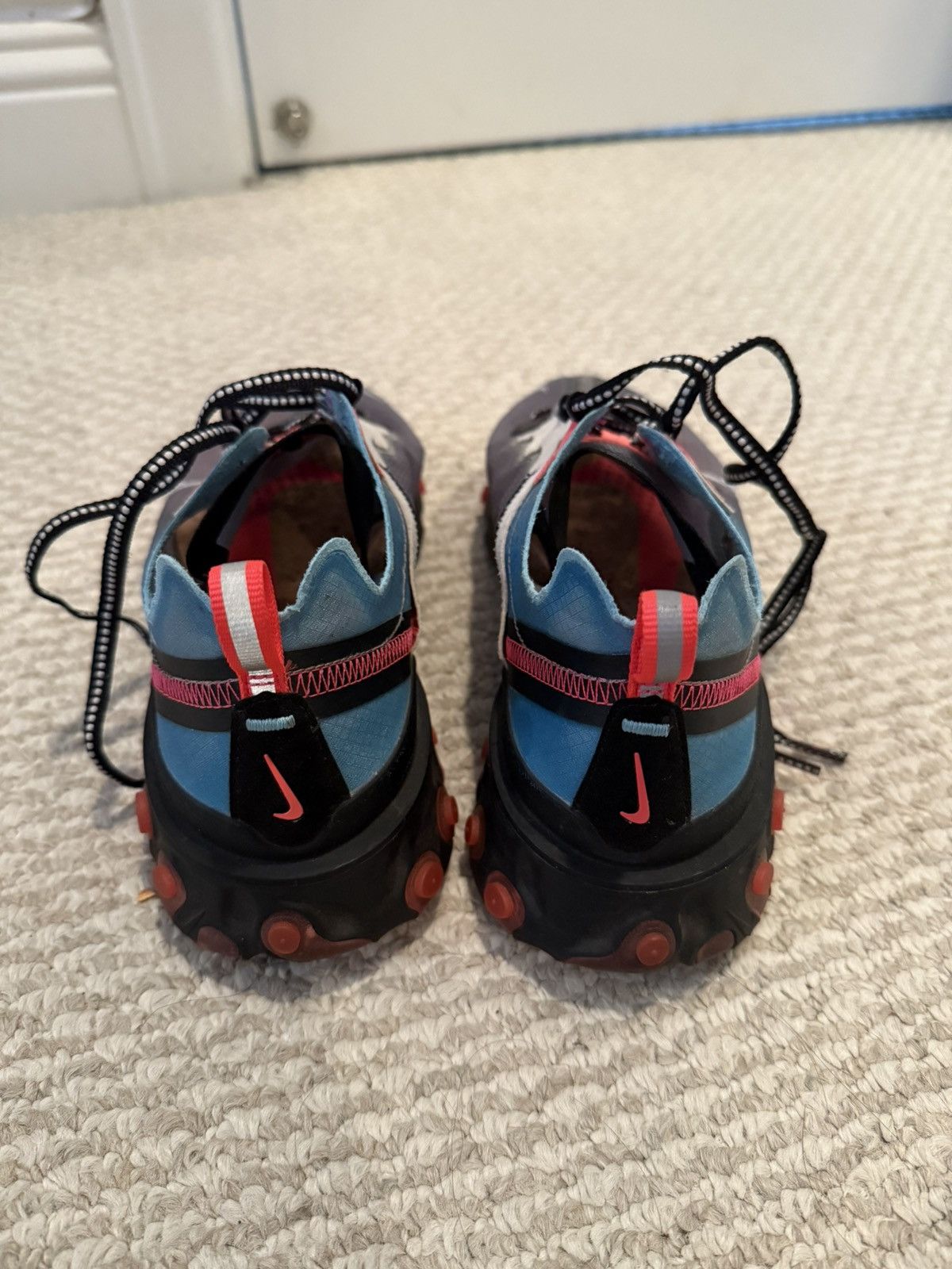 Nike Nike React Element 87 Solar Red Size US 8.5 / EU 41-42 - 1 Thumbnail
