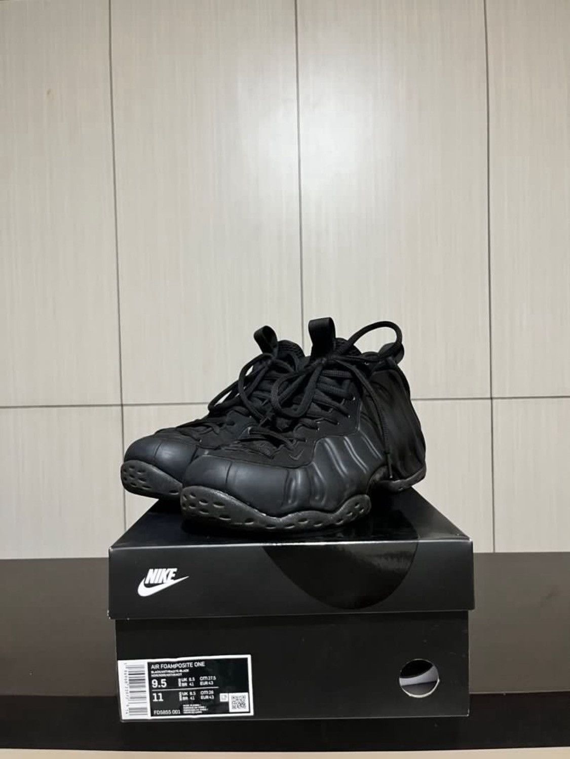 Nike Nike Air Foamposite One Black/Black/Anthracite Size US 9.5 / EU 42-43 - 1 Thumbnail