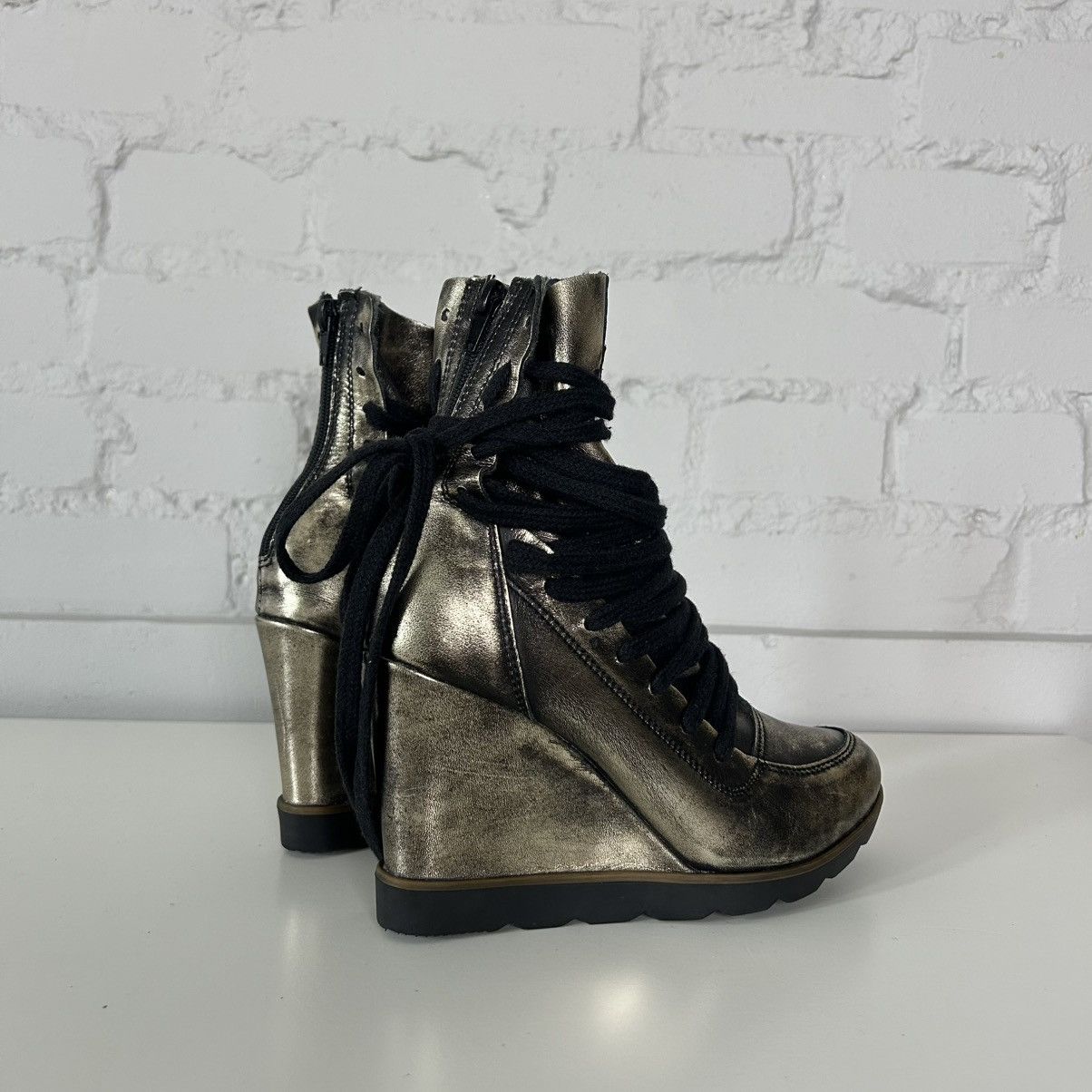Other Insane wedge metallic lace-up leather boots Size US 10 / IT 40 - 4 Thumbnail