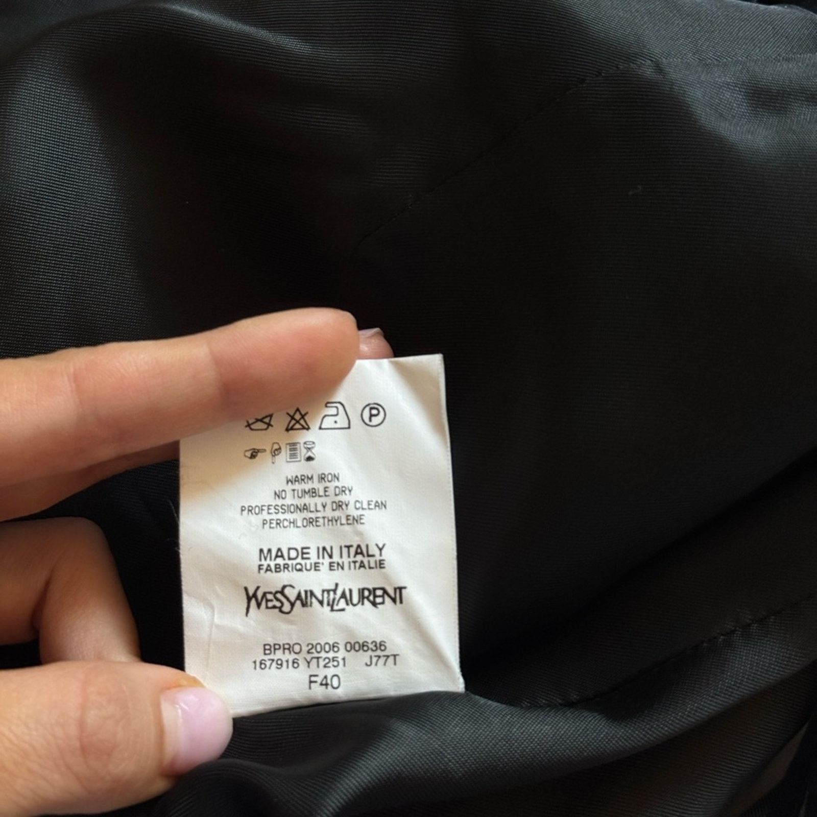 Yves Saint Laurent Yves Saint Laurent Elegant Black Pencil Skirt Size 28" / US 6 / IT 42 - 4 Thumbnail