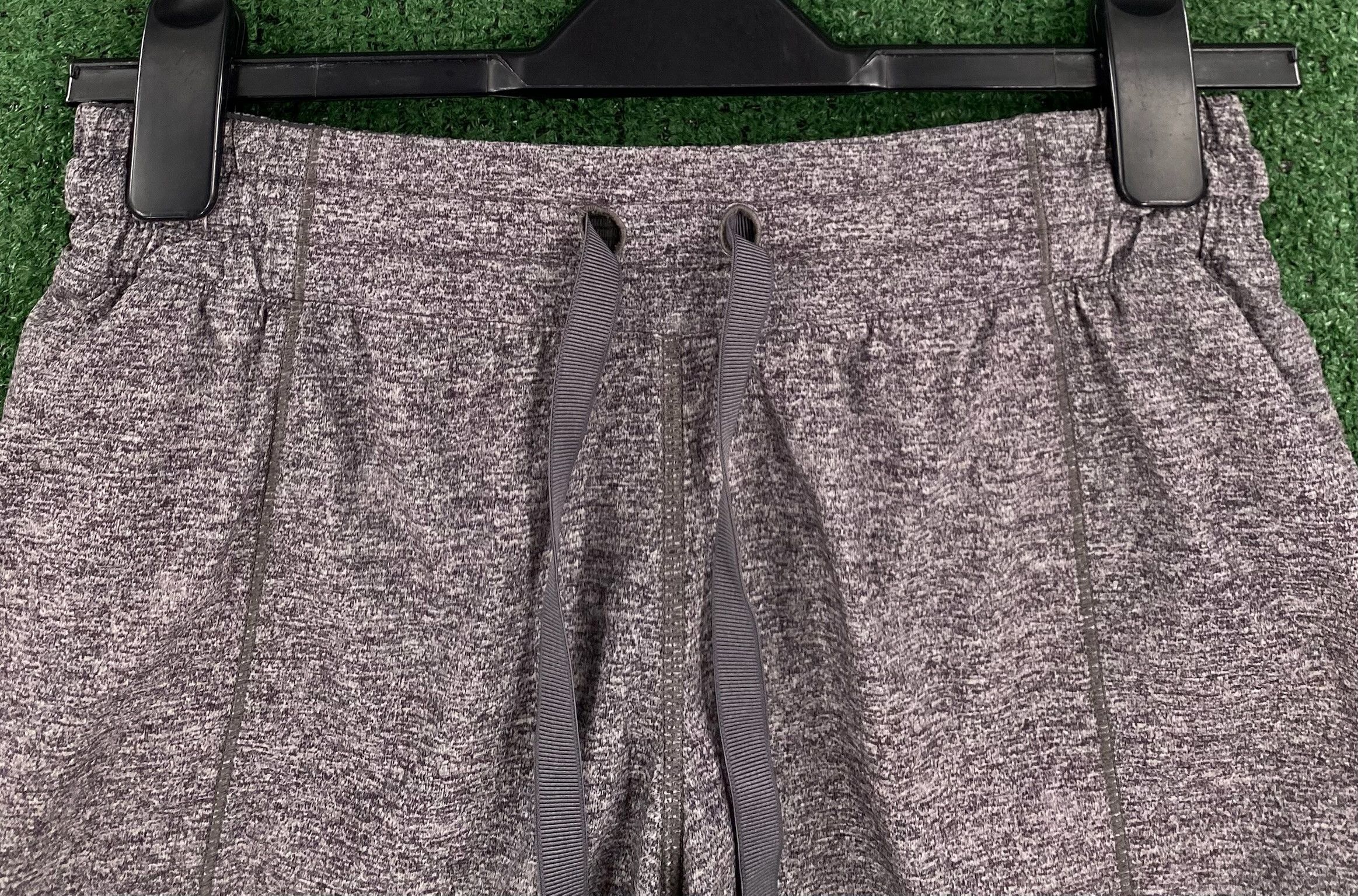 Lululemon Lululemon Hotty Hot Heather Grey Lined Short Shorts 6 Size 29" - 6 Thumbnail