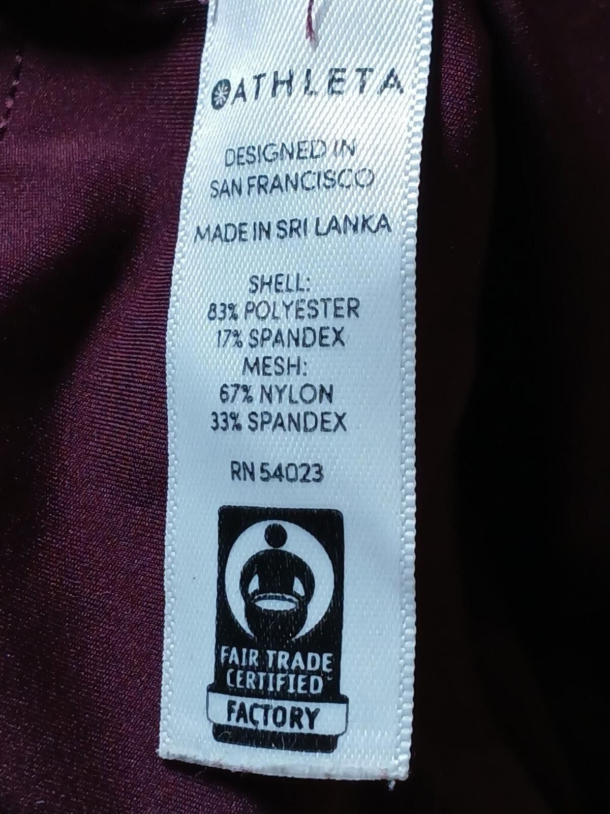 Other Athleta Capri Leggings Size M Zip Pocket Plum Stretch 28x24 Size 32" / US 10 / IT 46 - 3 Thumbnail