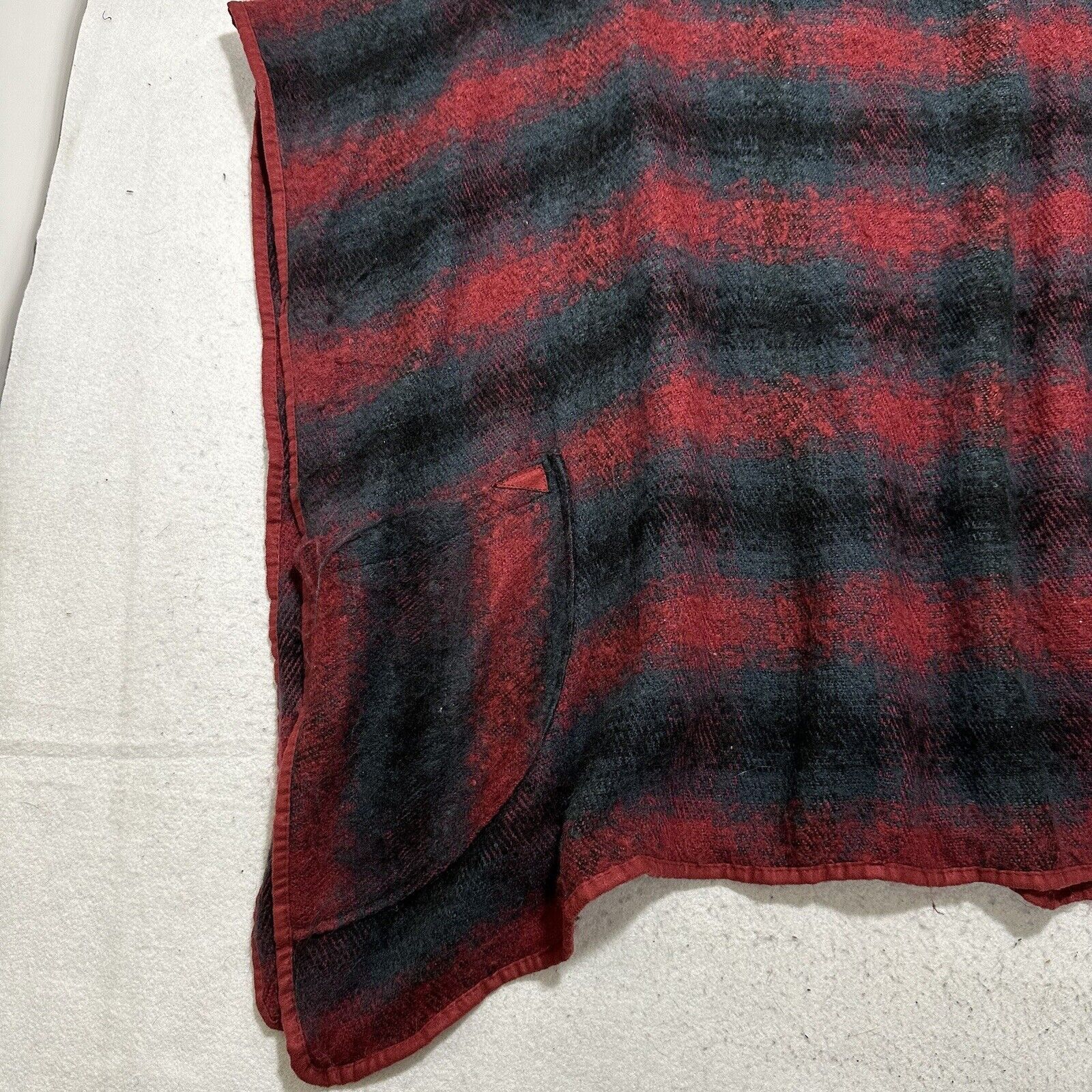 Other BCBGeneration One Size Poncho Sweater Turtleneck Red =Tunic Size ONE SIZE - 5 Thumbnail