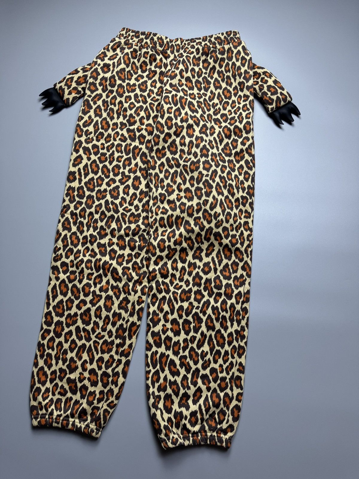 Adidas × Jeremy Scott Adidas x Jeremy Scott - Leopard Print Sweat Jogger Pants Size US 28 / EU 44 - 2 Thumbnail