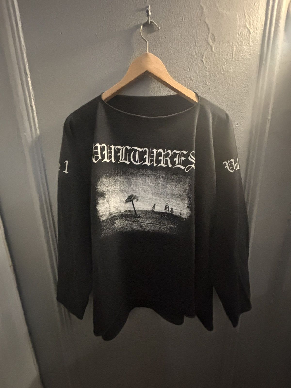 Yeezy Kanye west vultures T Size US XL / EU 56 / 4 - 1 Thumbnail