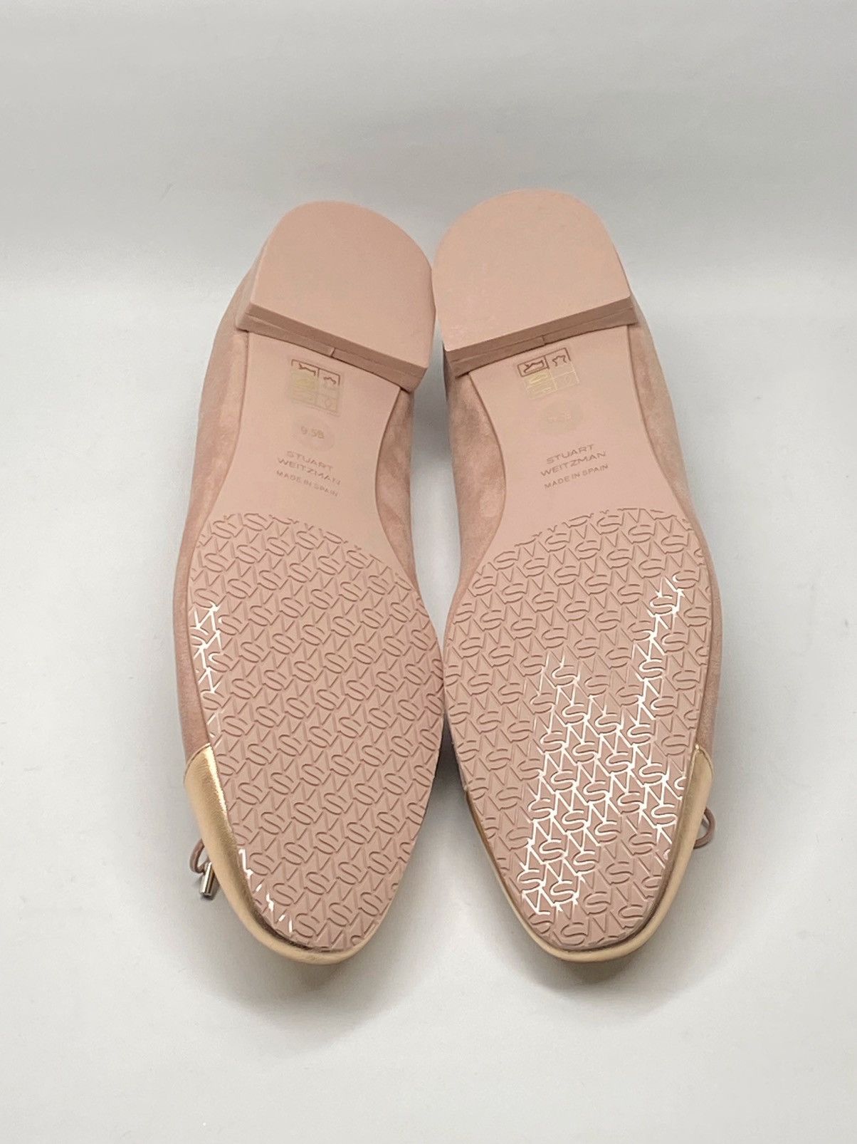 Stuart Weitzman Stuart Weitzman Cap Toe Suede Ballet Flats size 9.5 Size US 9.5 / IT 39.5 - 11 Thumbnail