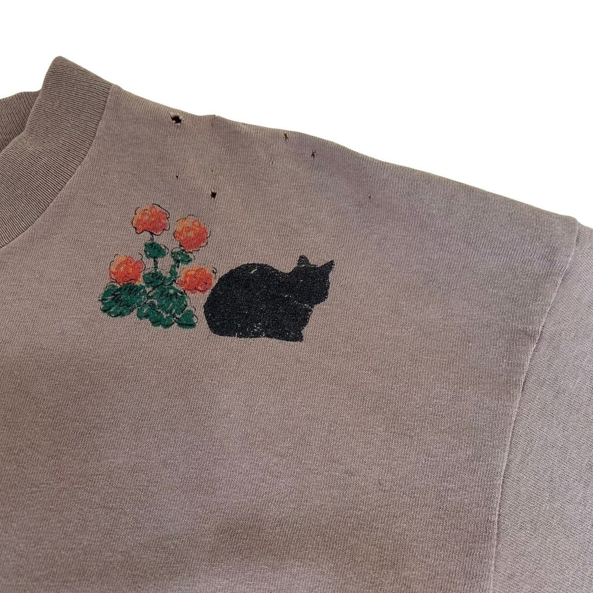 Vintage 1996 Cats and Flowers Vintage AOP Graphic T Shirt Size L / US 10 / IT 46 - 6 Thumbnail