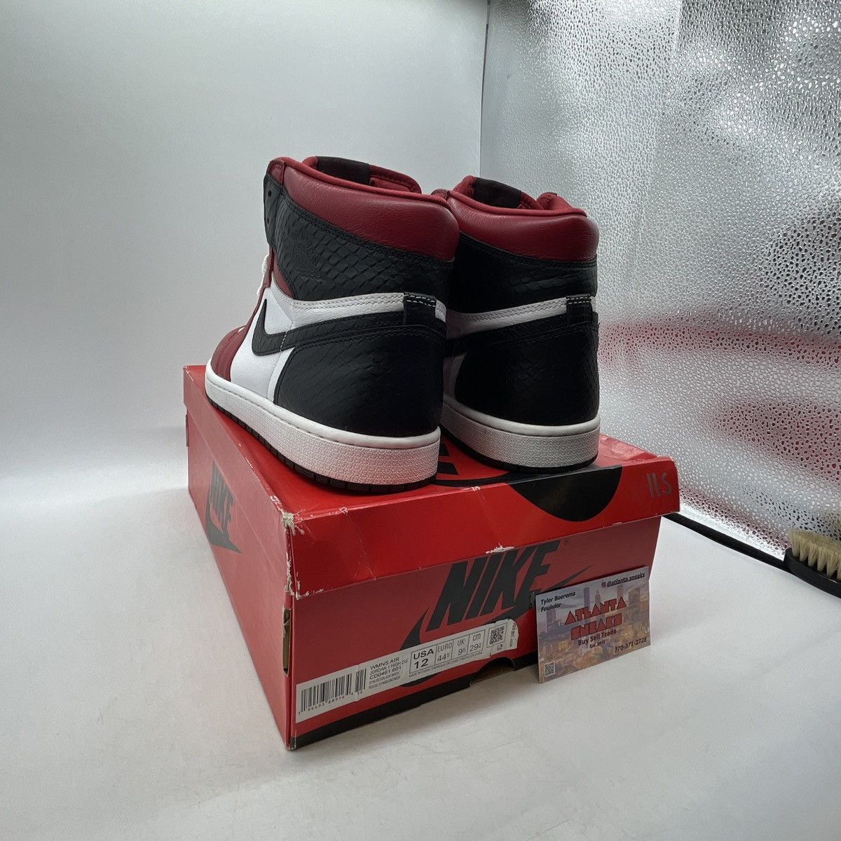 Jordan Brand Air Jordan 1 satin red Size US 12 / IT 42 - 4 Thumbnail