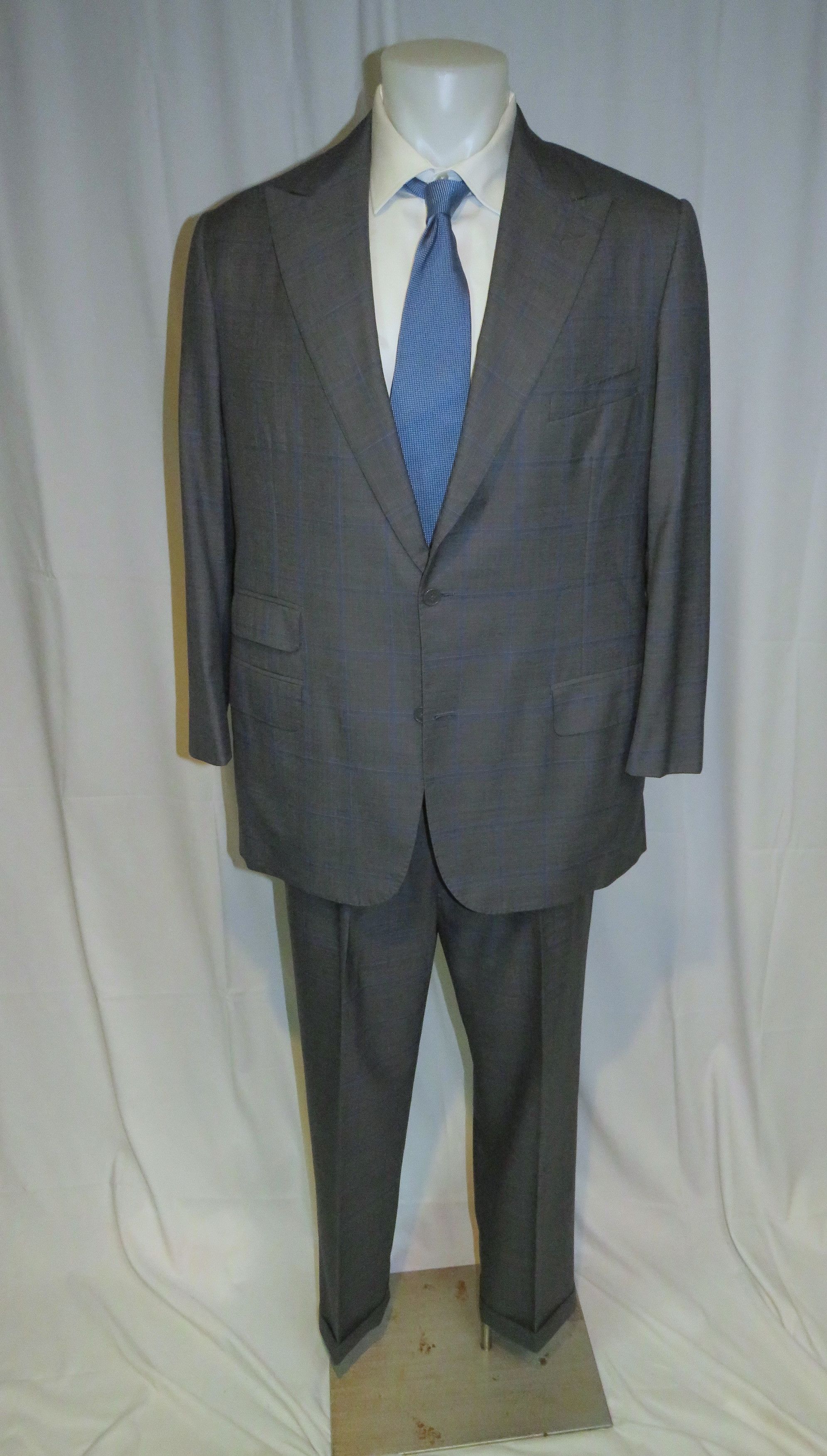 Alan Flusser Custom Made Gray Windowpane Two Button Suit 42L Size 42L - 1 Thumbnail