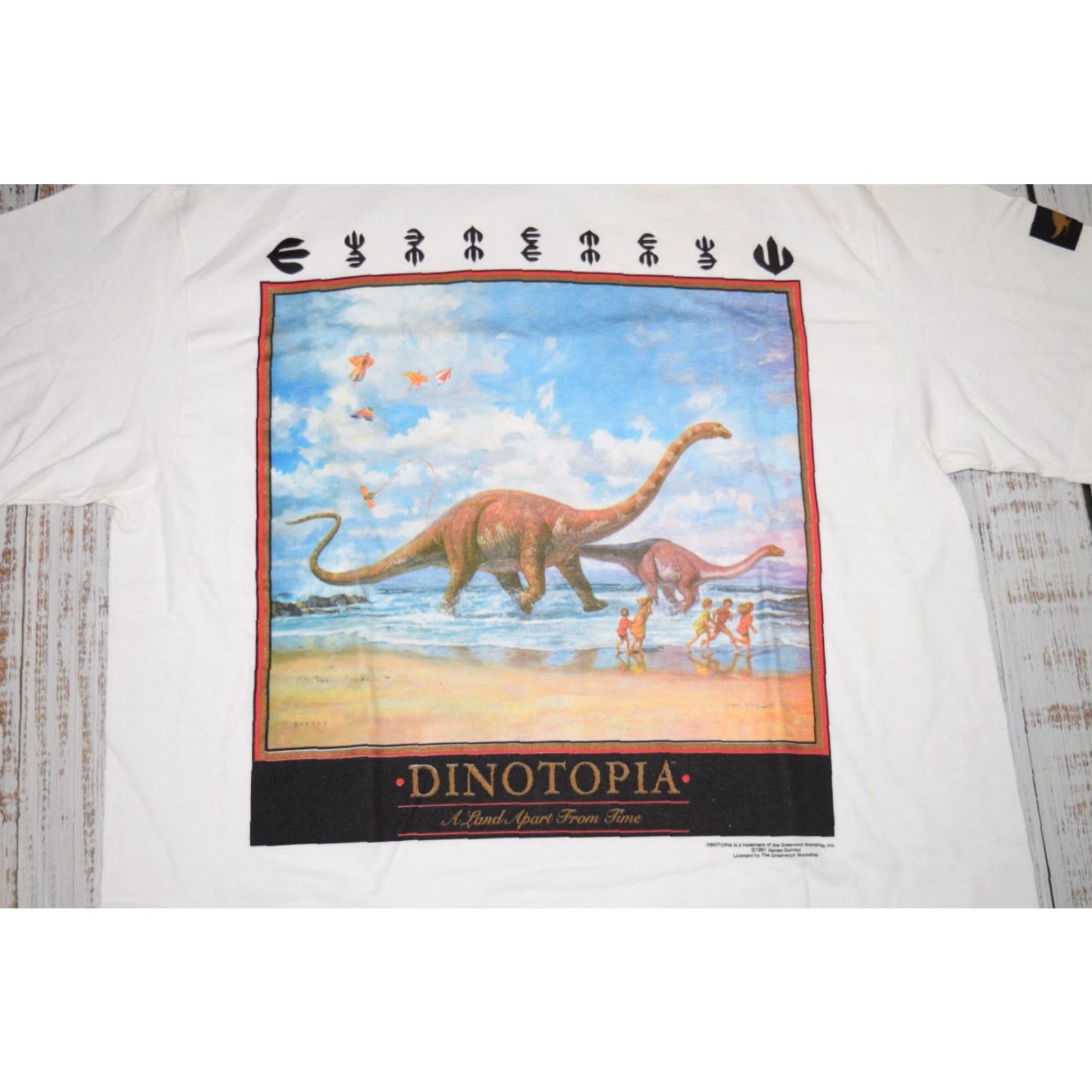 Hanes VINTAGE 1991 DINOTOPIA T-SHIRT HANES XL WHITE GRAPHIC RETRO DINOSAURS 90s Unisex Adults Size US XL / EU 56 / 4 - 2 Thumbnail