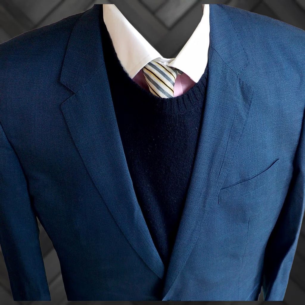 Hugo Boss HUGO BOSS Blazer Blue 2 Button GUABELLO Made in Italy Super 130 Wool SZ 44R Mens Jacket Blazer Regular Notch Lapel 2 Button Blue Size 44R - 1 Thumbnail