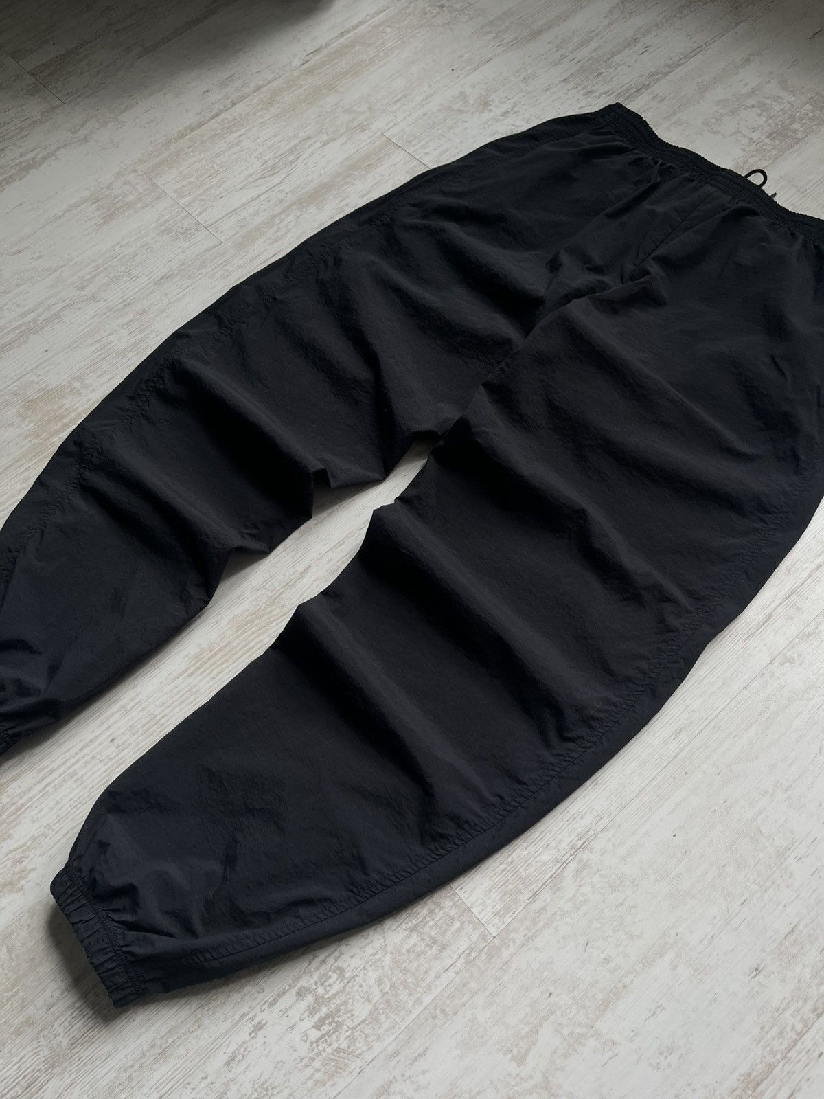 Nike × Vintage 00s Vintage Nike Y2K Black Nylon Small Logo Pants Size L Size US 34 / EU 50 - 9 Thumbnail