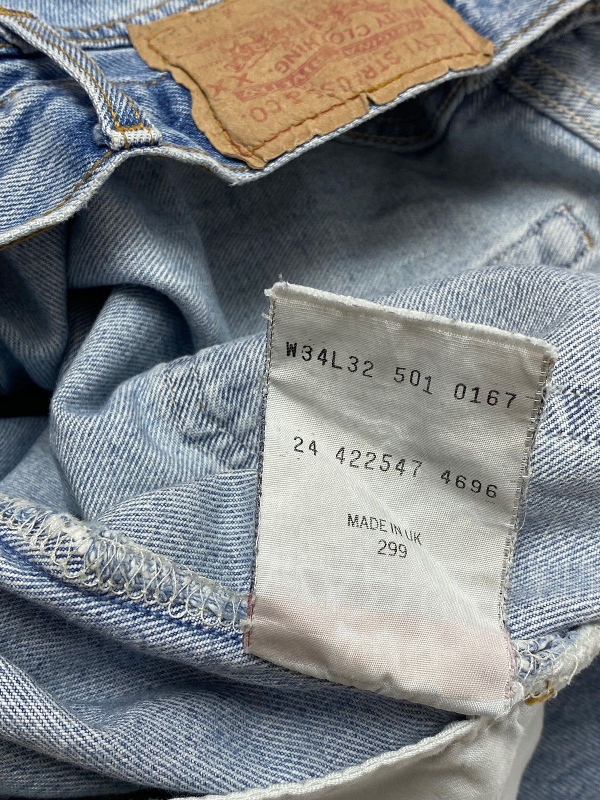 Jean 90s Vintage LEVI'S Light Wash Blue 501 Denim Jean Relax Fit Size US 32 / EU 48 - 7 Thumbnail