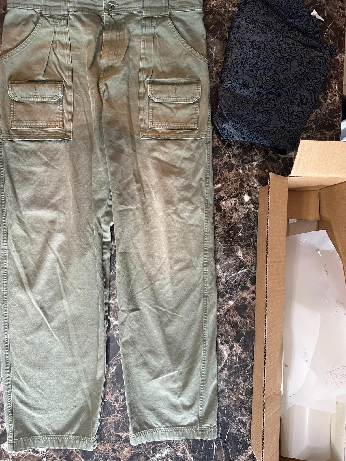 Cabelas Cabela’s Classic Fit pants, size 36x34, in olive green Size US 36 / EU 52 - 2 Thumbnail