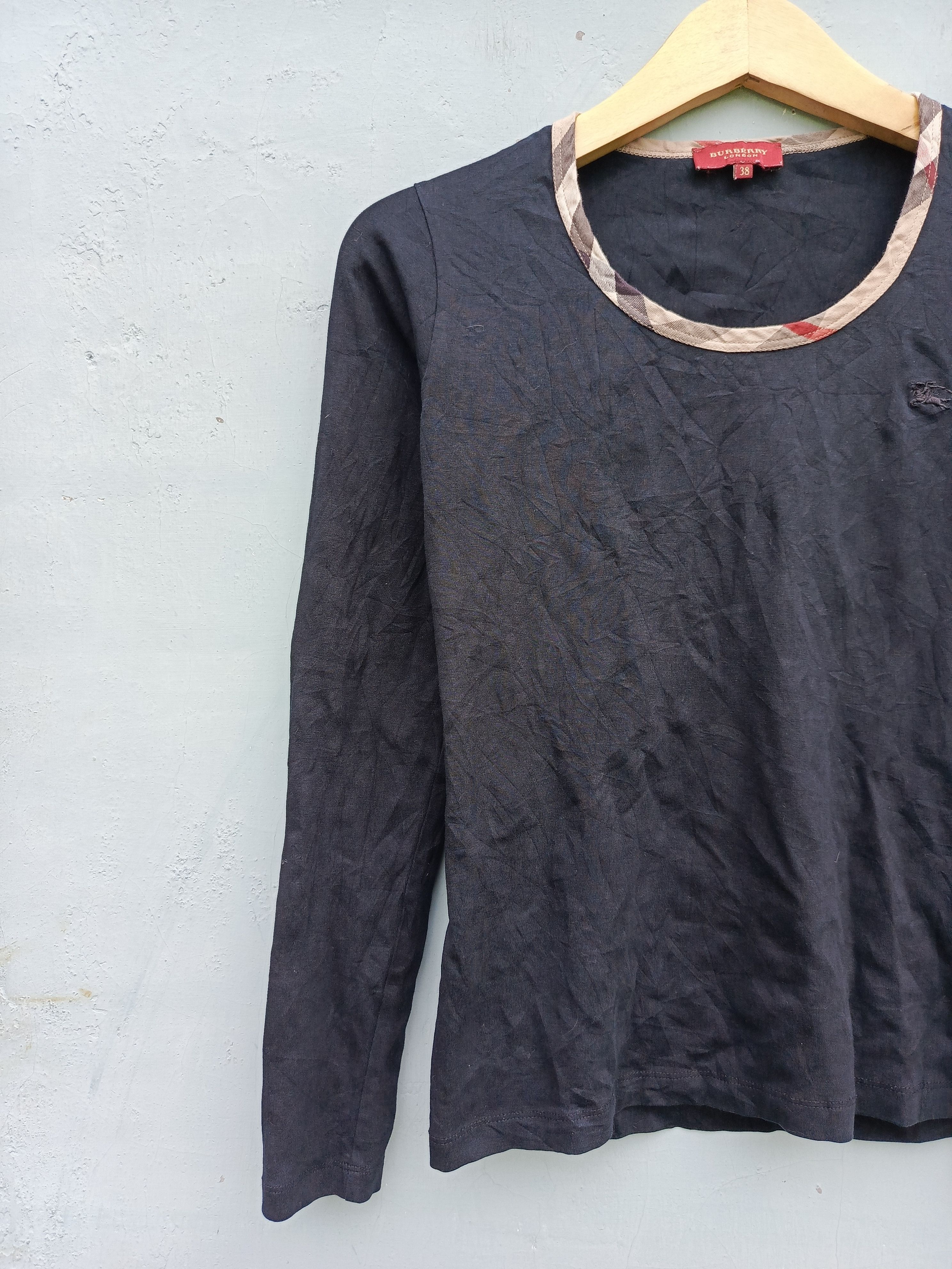 Burberry Burberry London basic black long sleeve tshirt Size XS / US 0-2 / IT 36-38 - 8 Thumbnail