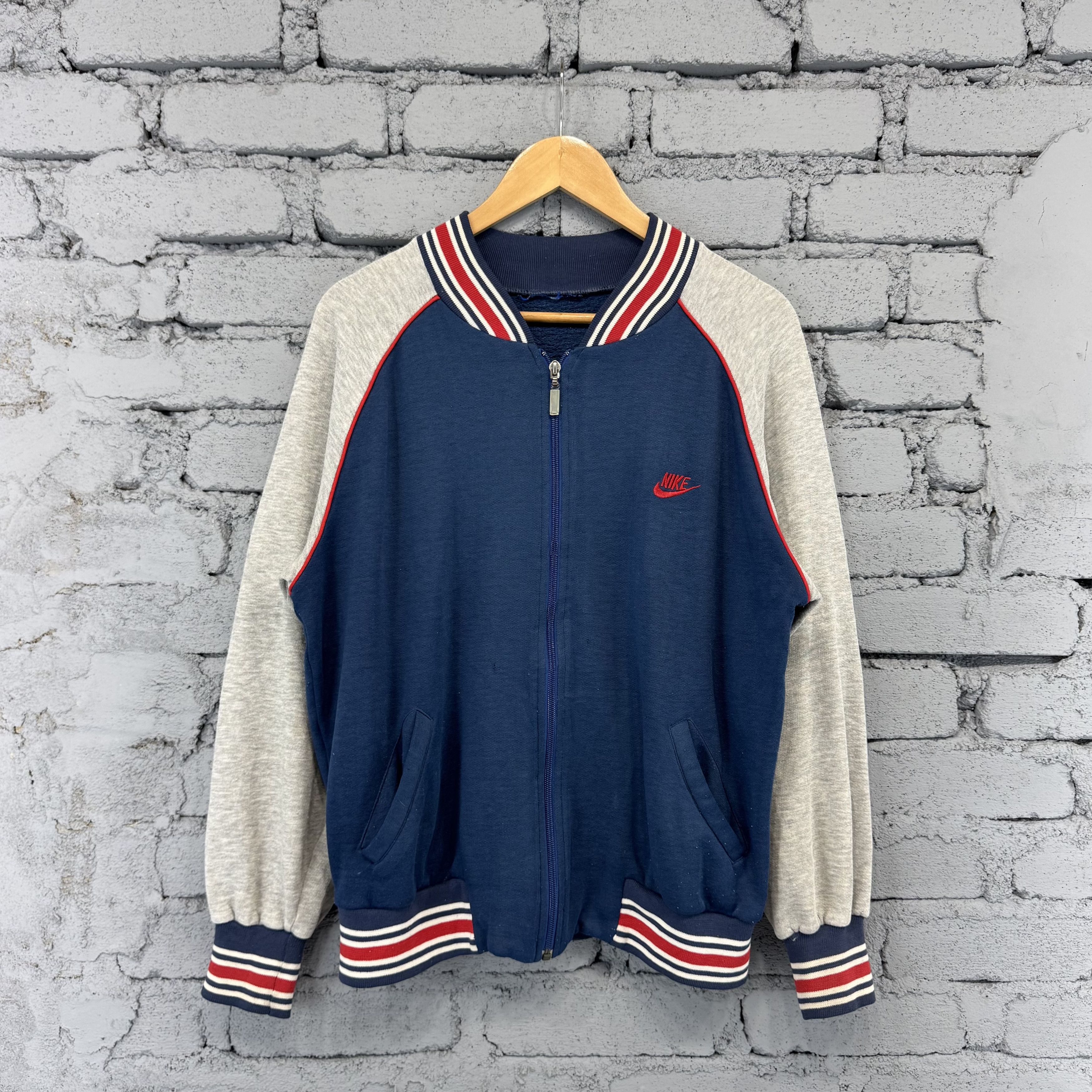 Nike Nike Small Logo Varsity Zipper Sweater Streetwear Size US L / EU 52-54 / 3 - 1 Thumbnail