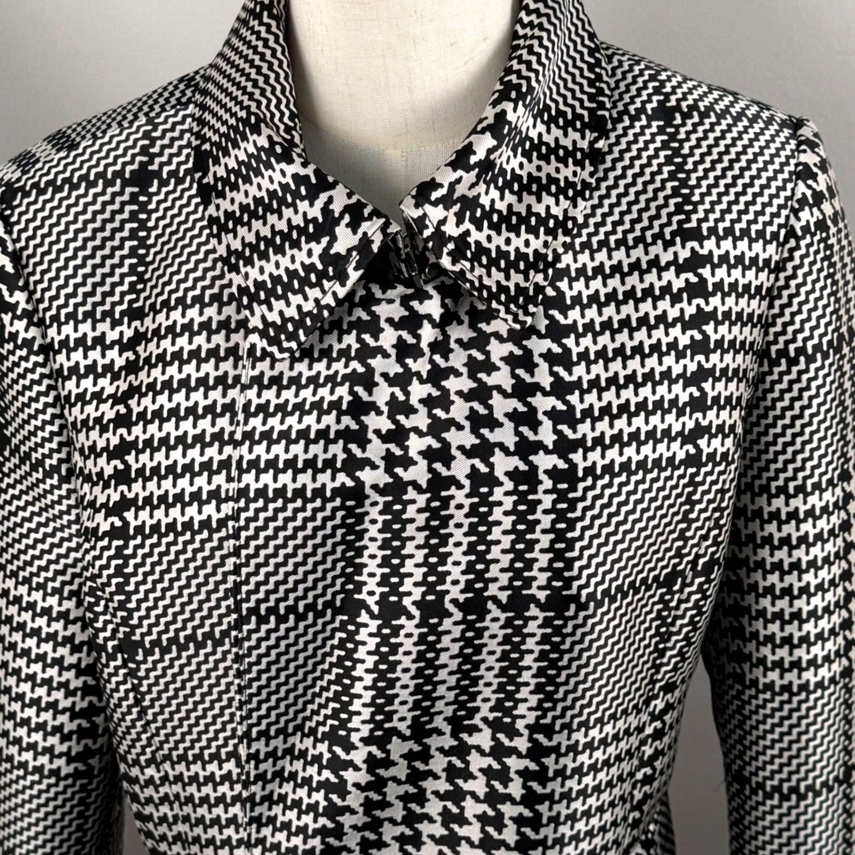 White House Black Market WHBM Coat Houndstooth Belted Blazer Jacket Women L Multicolor Black White Trench Coat Fall Winter Spring Career Chic EUC Size L / US 10 / IT 46 - 7 Thumbnail