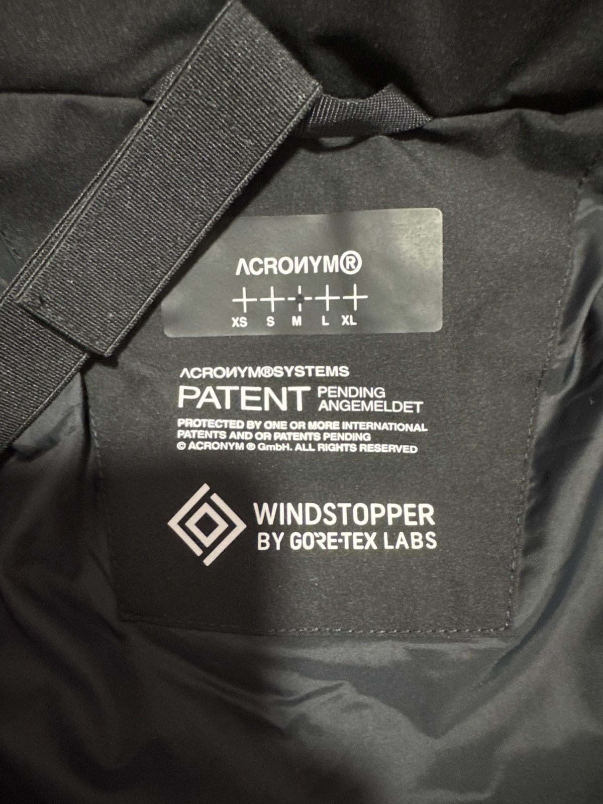Acronym J91U-WSDB Size US M / EU 48-50 / 2 - 8 Thumbnail