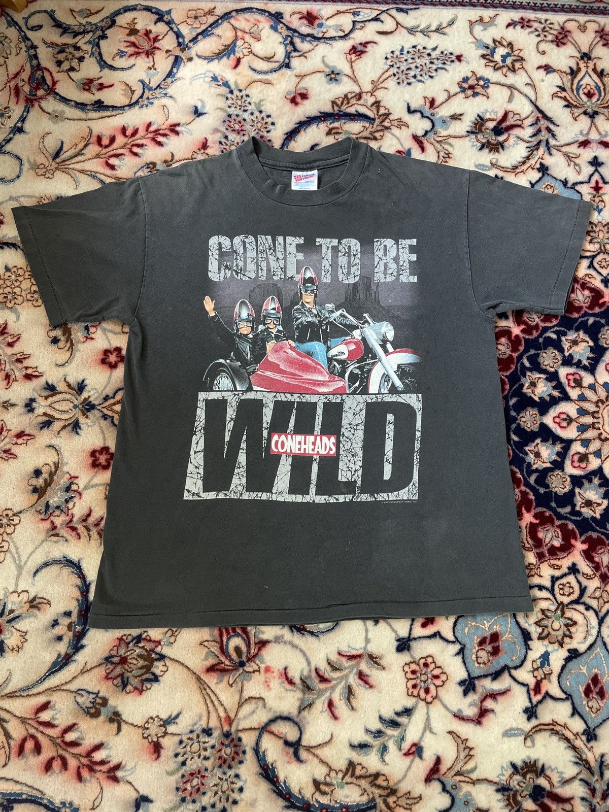 Vintage 1993 CONEHEADS “CONE TO BE WILD” MOVIE SHIRT Size US L / EU 52-54 / 3 - 1 Thumbnail