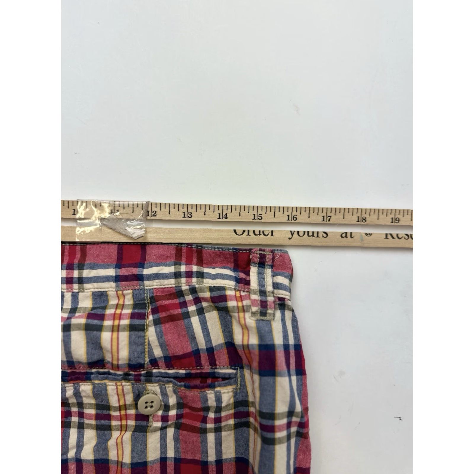 Saks Fifth Avenue VINTAGE Saks Fifth Ave Shorts Mens 34 Red Plaid Chino Size US 34 / EU 50 - 8 Thumbnail