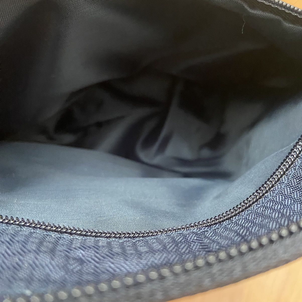 Jean Paul Gaultier Jean Paul Gaultier “Le Male” Logo Cosmetic/ Toiletry Bag Size ONE SIZE - 7 Thumbnail