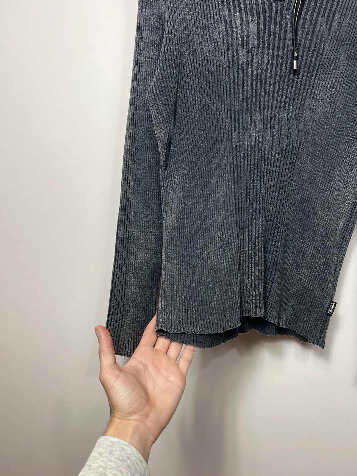 Versace Jeans Couture Rare Versace Ribbed Y2K Avant Garde Sweater With Logo Size US XL / EU 56 / 4 - 3 Thumbnail