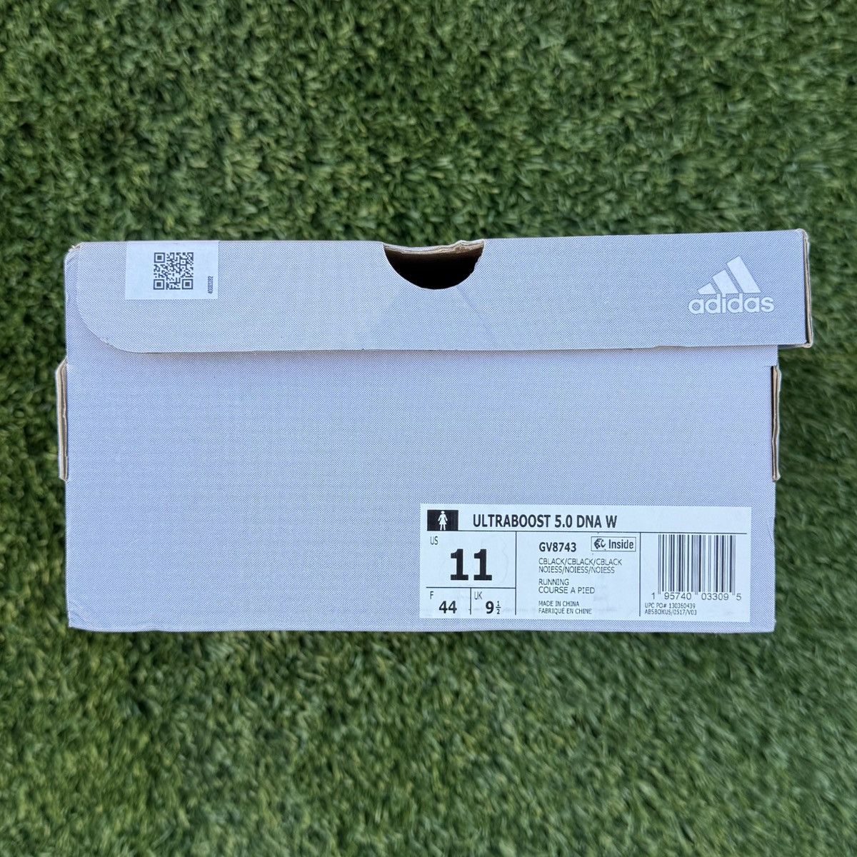 Adidas Adidas Ultraboost 5.0 DNA Triple Black Size 11W (9.5 Men) Size US 11 / IT 41 - 6 Thumbnail