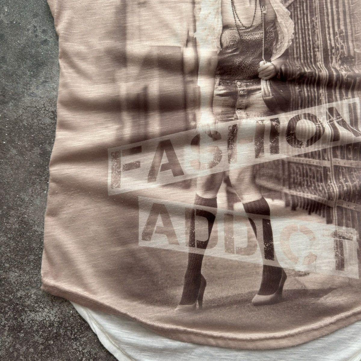 20471120 × Japanese Brand × Vintage Super Sexy Vintage Y2K T-Shirt Size M / US 6-8 / IT 42-44 - 5 Thumbnail