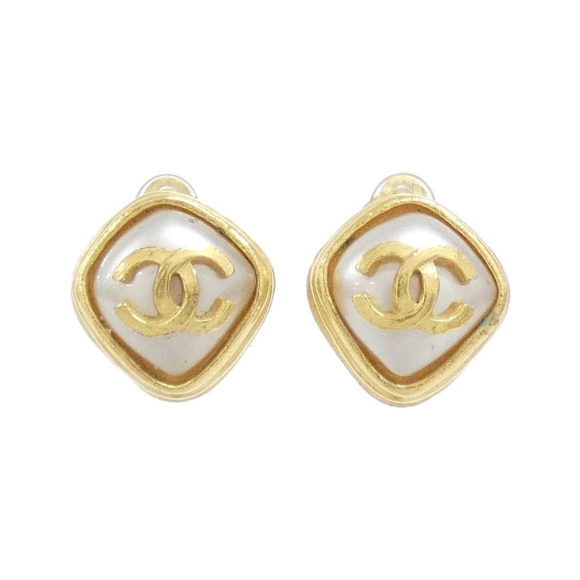 Chanel Earrings in Gold, Women's