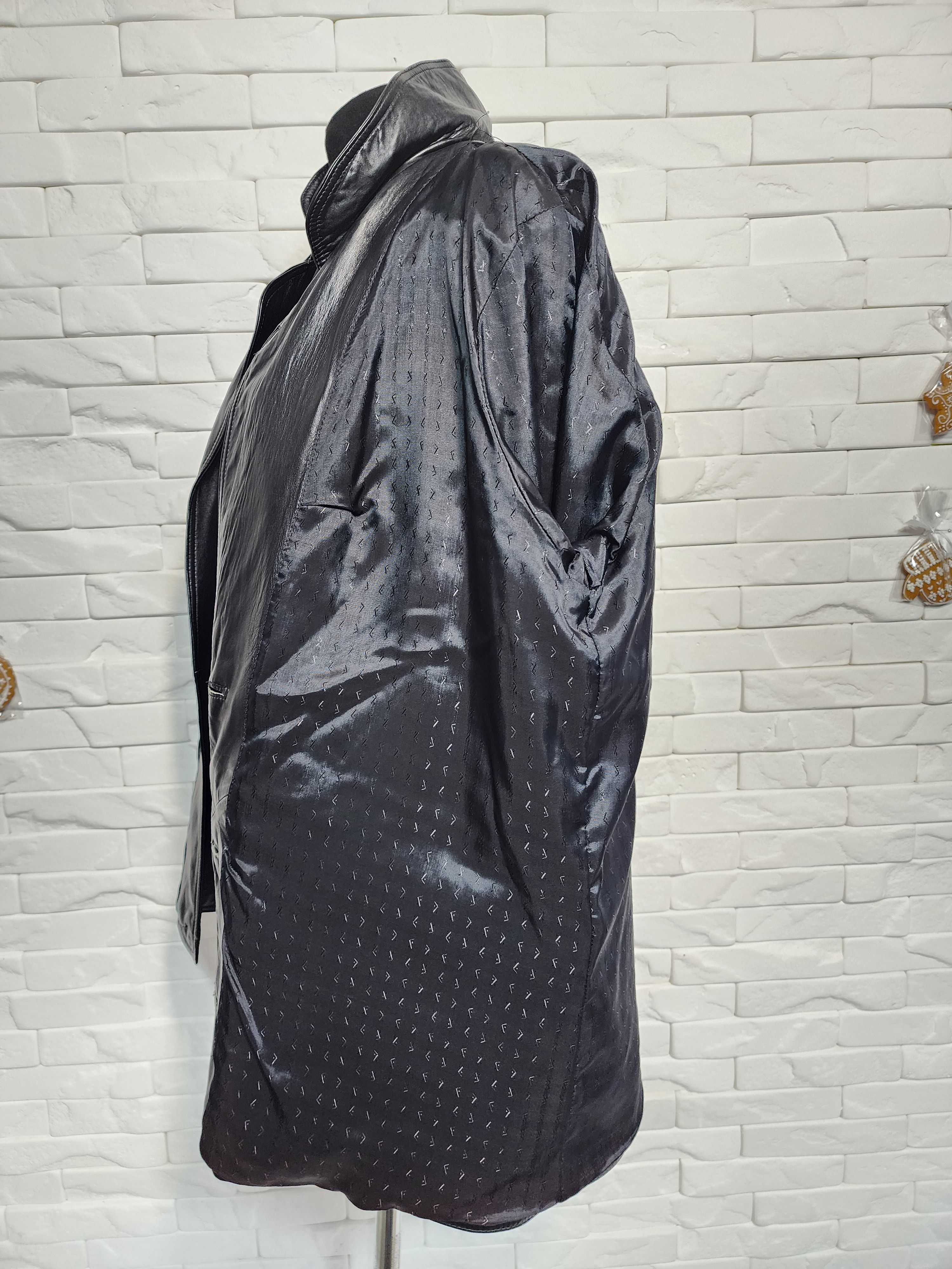 Other Black Genuine Leather Jacket: Women's Elegant Style Size XXL / US 16-18 / IT 52-54 - 10 Thumbnail