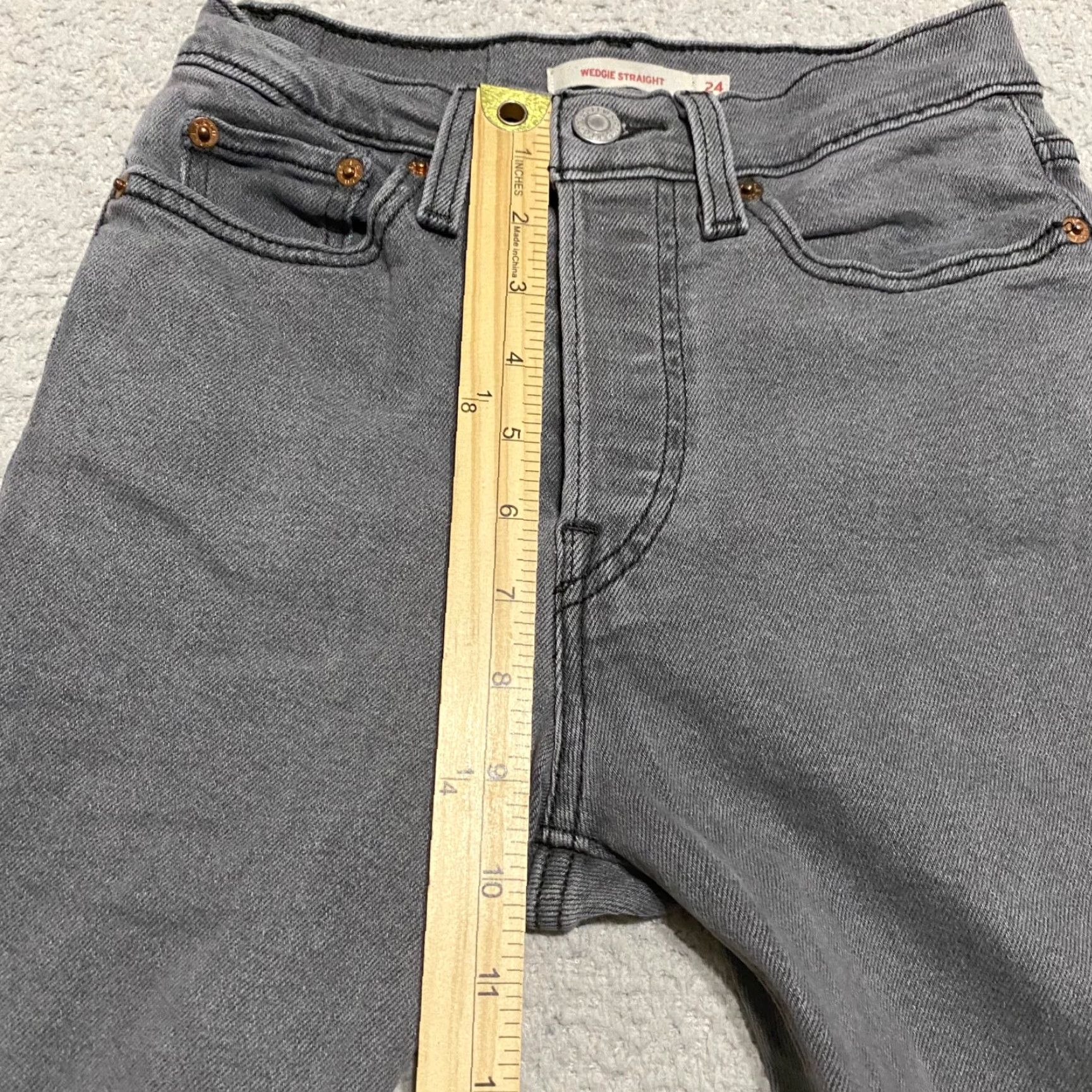 Levi's Levi's Wedgie Fit Jeans Womens 24 Gray Denim Straight Button Fly Medium Wash Jeans Womens Regular 26in Inseam Gray Vintage No NS Size 42" / US 20 - 7 Thumbnail