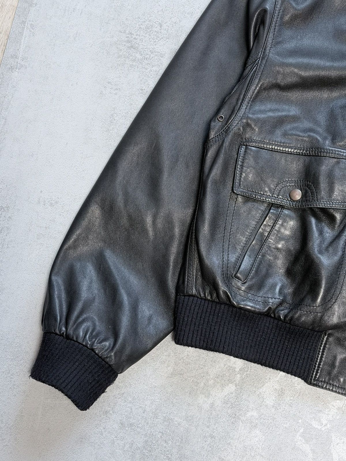Vintage Vintage Black Shearling Guido Medici Leather Bomber Jacket Size US L / EU 52-54 / 3 - 5 Thumbnail