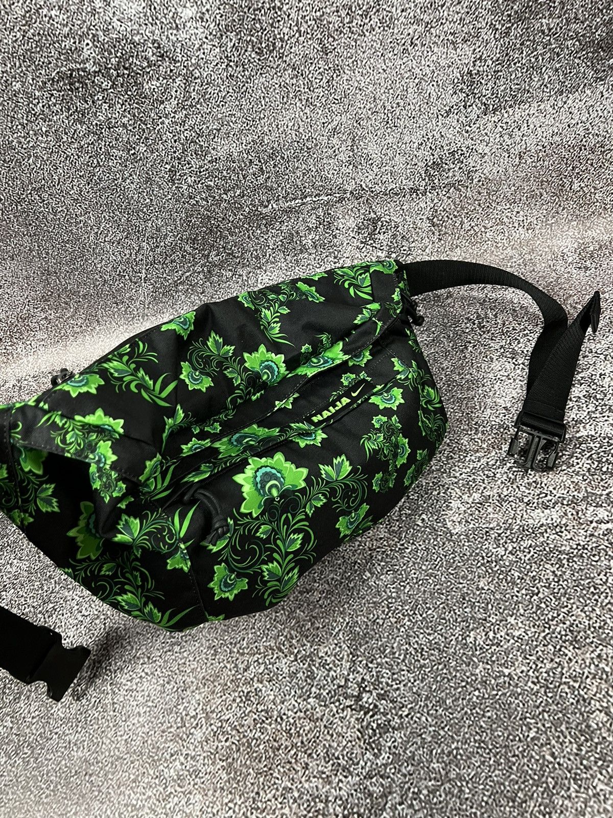 Nike Nike World Cup Nigeria Stadium Tech Hip Pack Naija sling bag Size ONE SIZE - 6 Thumbnail