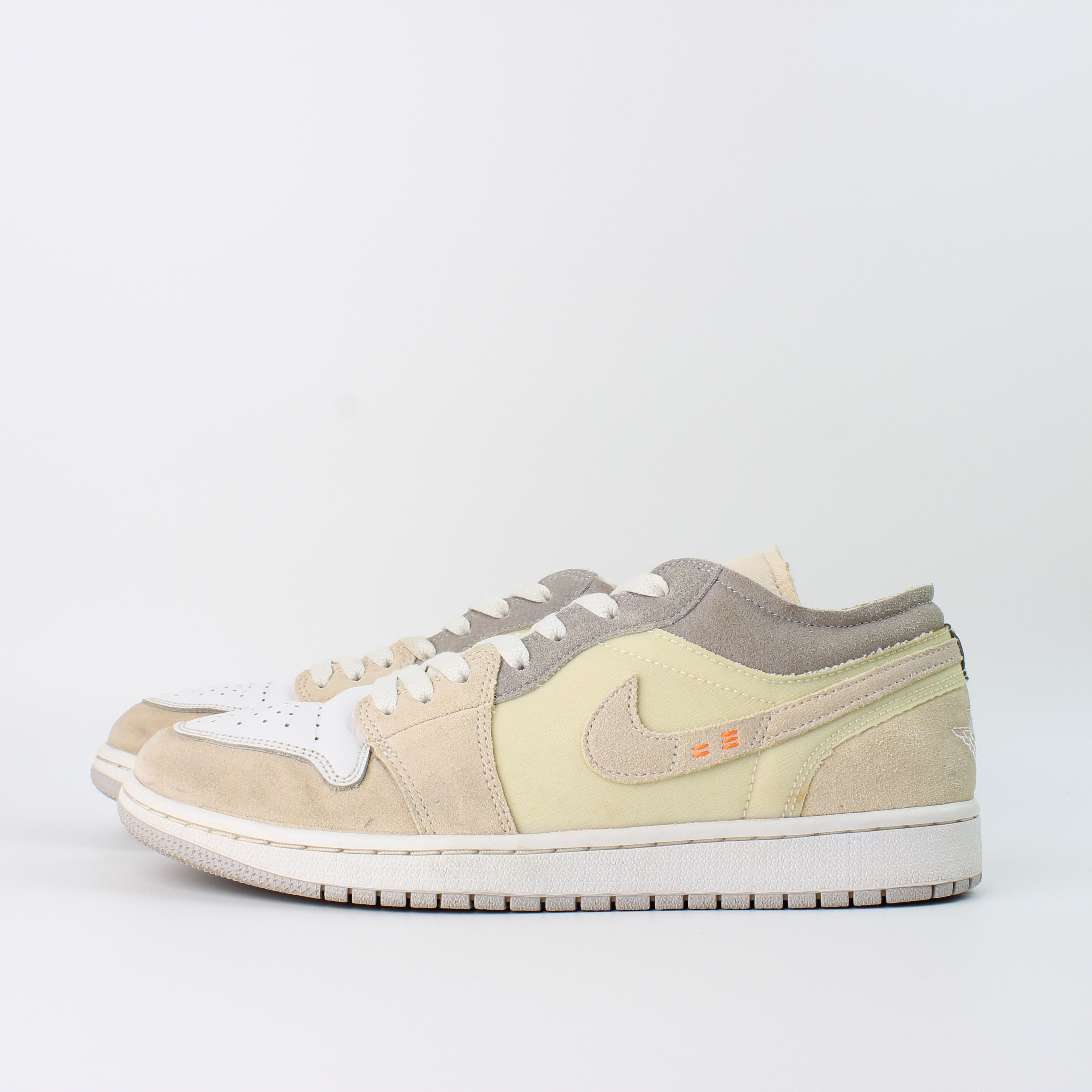 Nike Jordan 1 Low SE Craft White and Phantom DN1635-100 Size US 9.5 / EU 42-43 - 1 Thumbnail