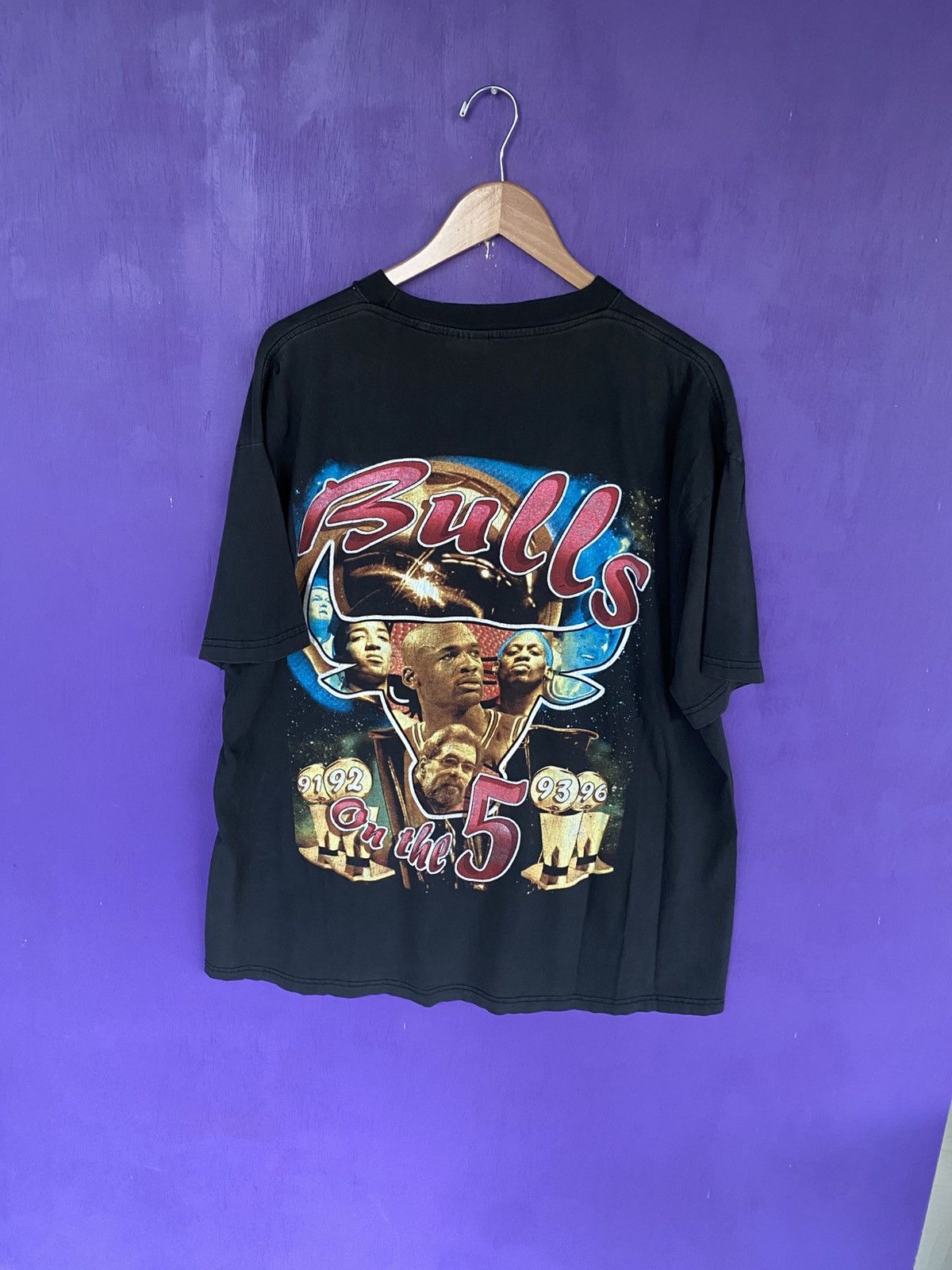 Rap Tees Vintage 1997 Chicago bulls championship rap tee Size US XL / EU 56 / 4 - 2 Thumbnail