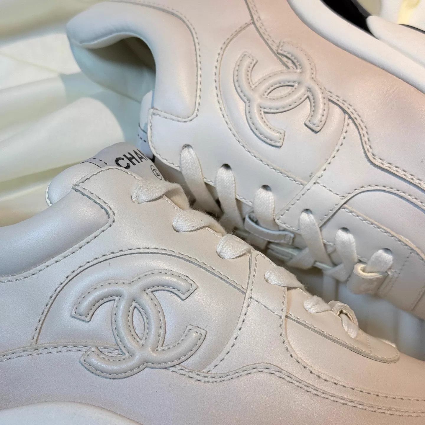 Chanel CHANEL 24K Rose Gradient CC Sneakers 36 99 New Size US 5.5 / IT 35.5 - 7 Thumbnail