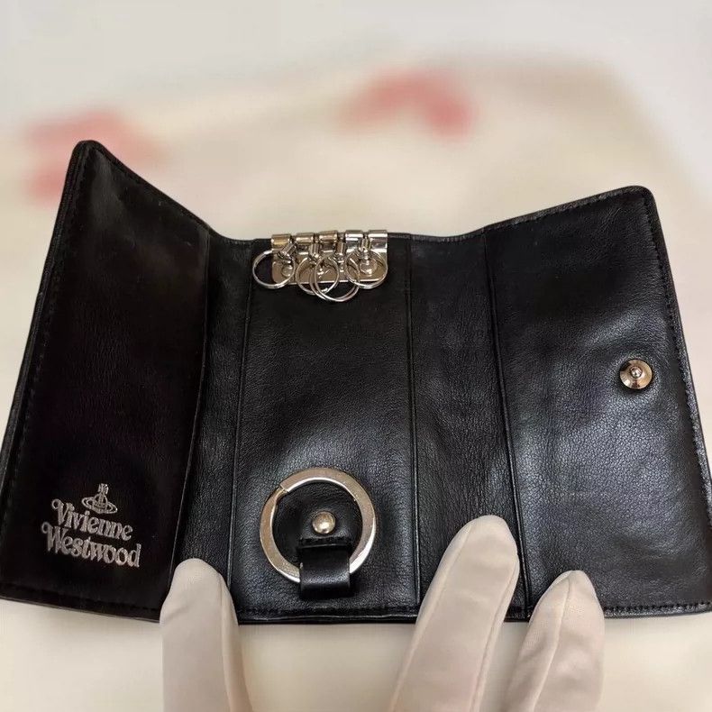 Vivienne Westwood Vivienne Westwood Black leather sewn Saturn key bag Size ONE SIZE - 9 Thumbnail