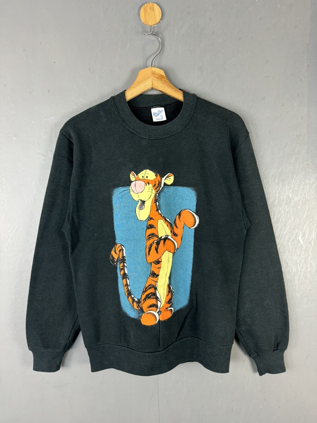 Disney × Vintage VINTAGE 90s WINNIE THE POOH HUGE TIGER BIG LOGO SWEATSHIRT Size US S / EU 44-46 / 1 - 1 Thumbnail
