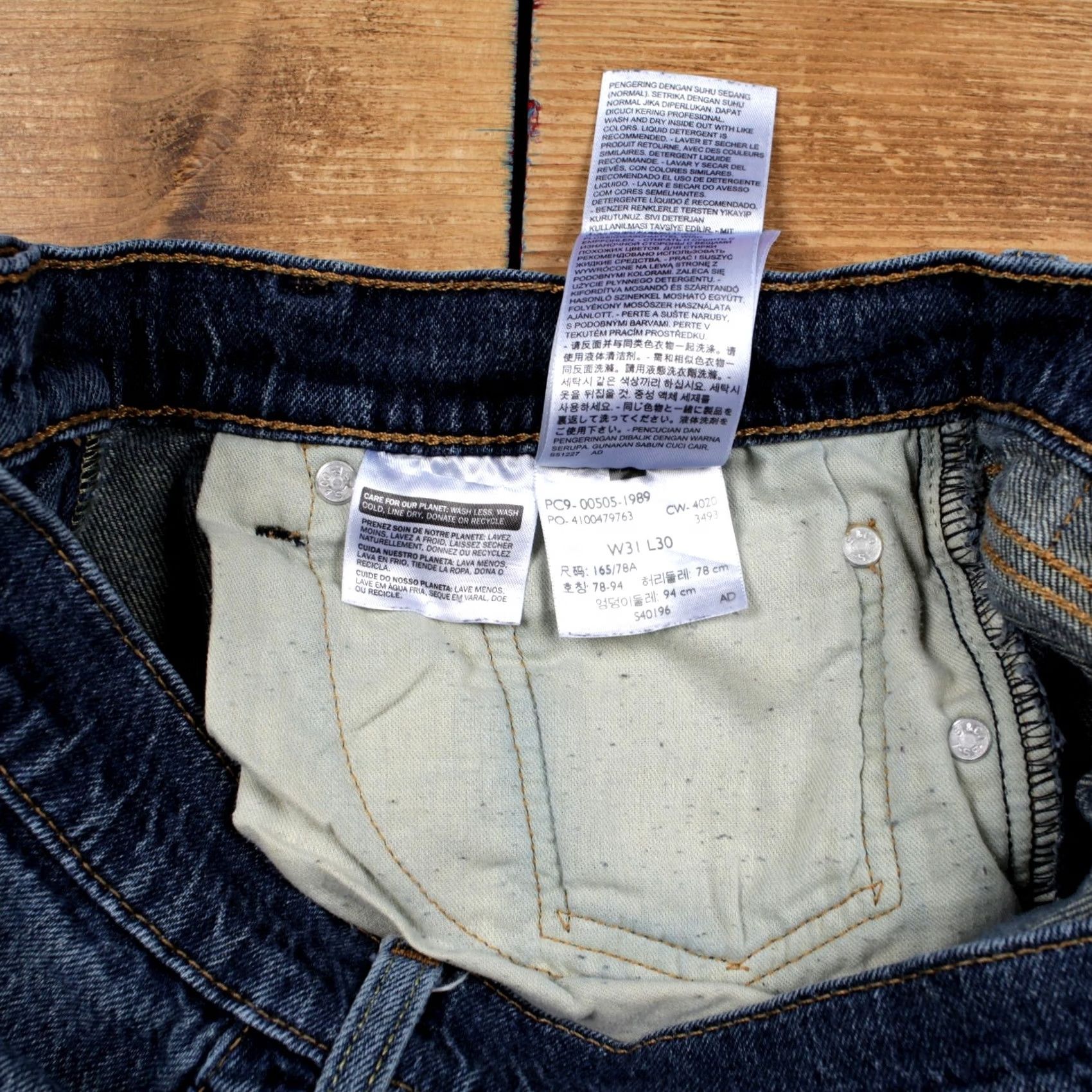 Denime VINTAGE Levis 505 Jeans 31x30 Blue Regular Straight Stonewash Red Tab Denim Jeans 5-Pocket Mens Size US 31 - 3 Thumbnail