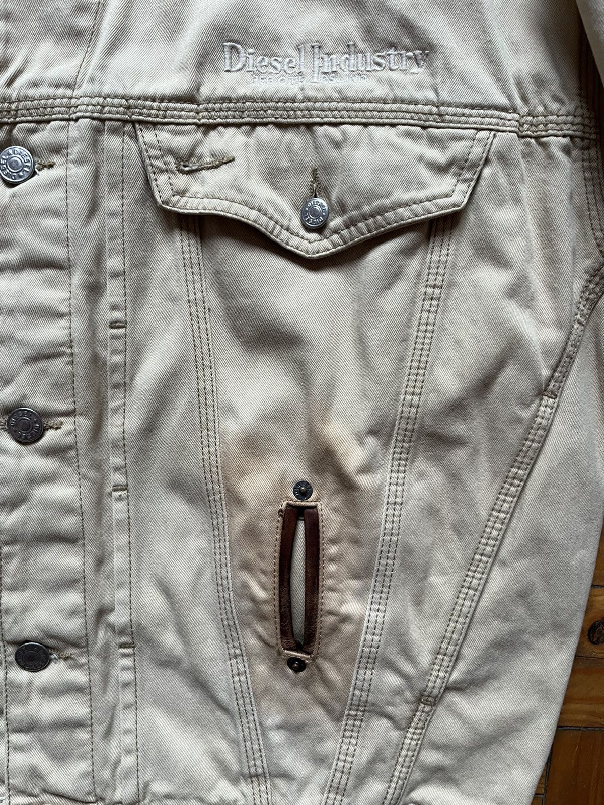 Diesel Vintage Diesel Streetwear Distressed Beige Denim Jacket Size US M / EU 48-50 / 2 - 8 Thumbnail