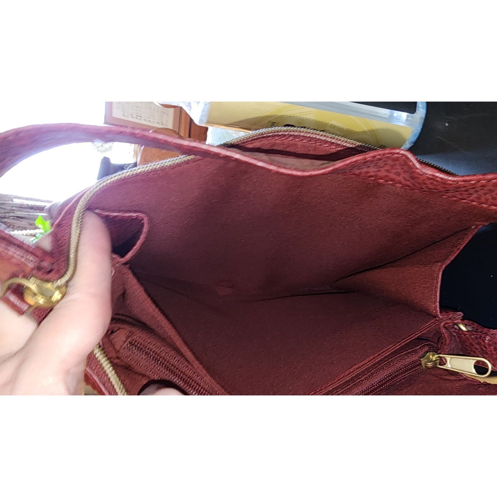 Relic Relic Burgandy Leather Shoulder Bag with Adjustable Strap Size ONE SIZE - 10 Thumbnail