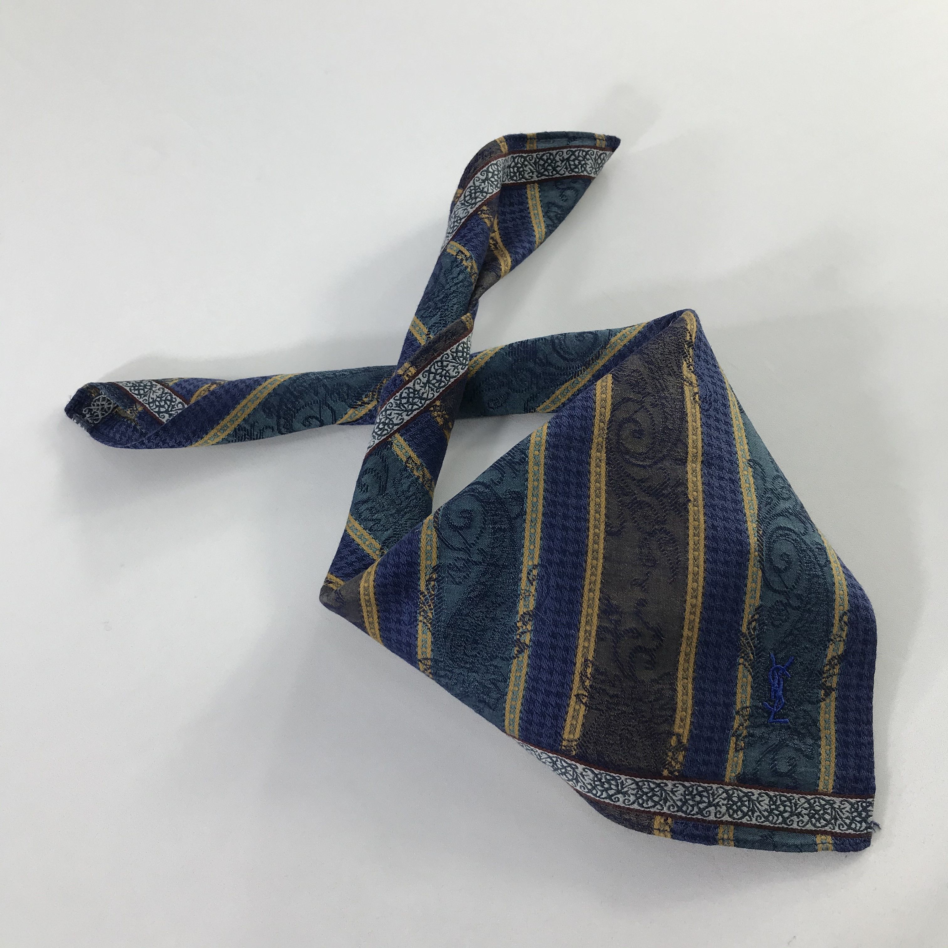 Vintage × Yves Saint Laurent Yves Saint Laurent Bandana / Handkerchief /Neckerchief -S752 Size ONE SIZE - 4 Thumbnail