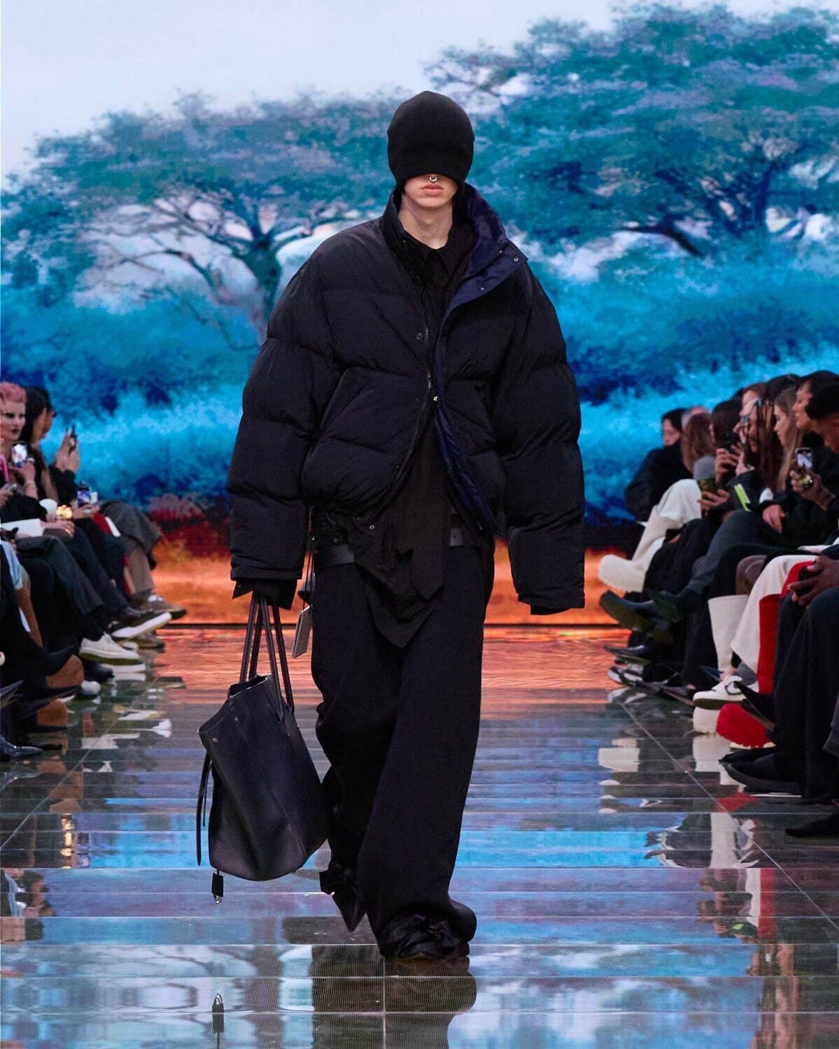 Balenciaga BALENCIAGA 2024AW Reversible Logo Padded Down Jacket Size US M / EU 48-50 / 2 - 2 Thumbnail
