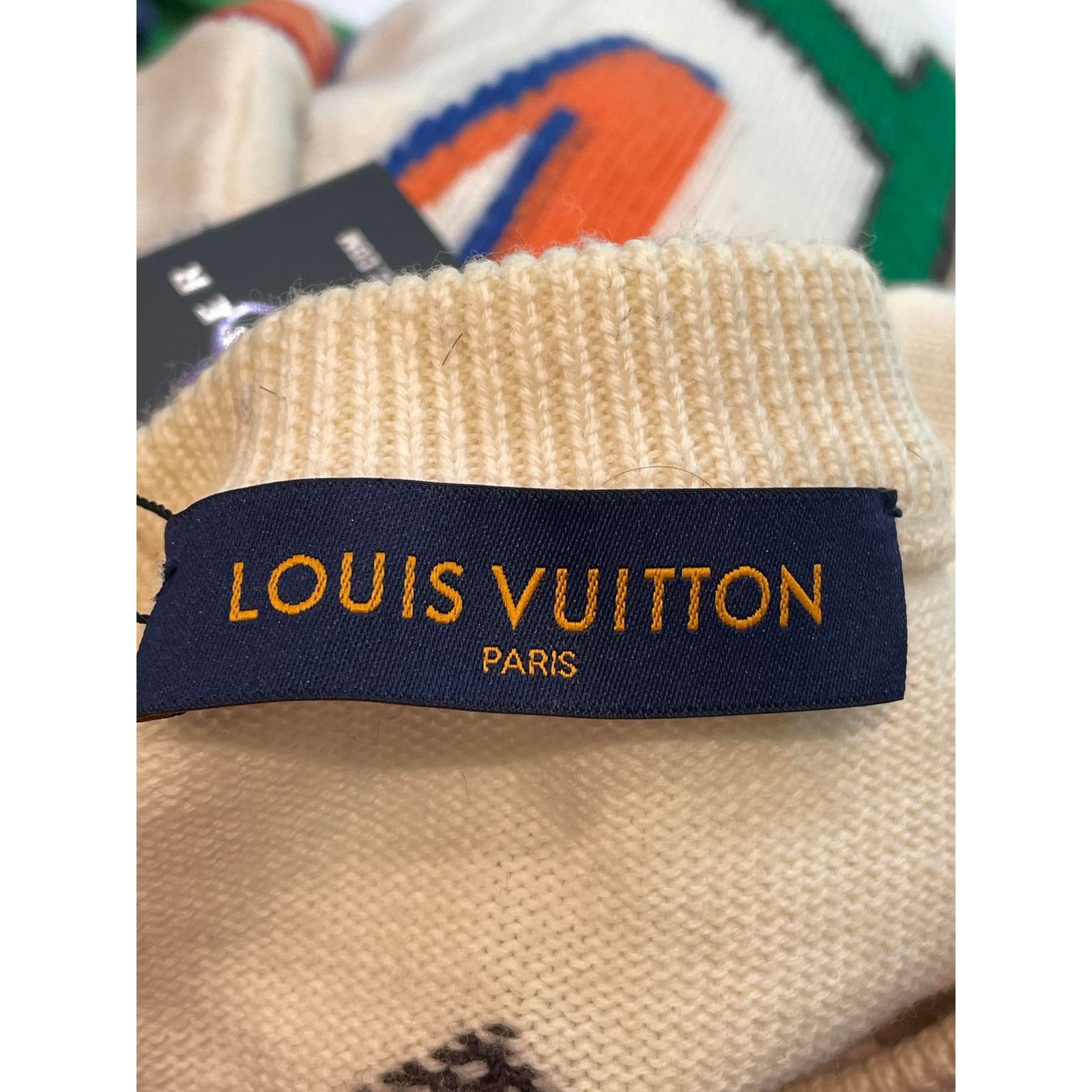 Louis Vuitton LV x NBA Crewneck Cream Multi ABC Size XXL / US 16-18 / IT 52-54 - 9 Thumbnail