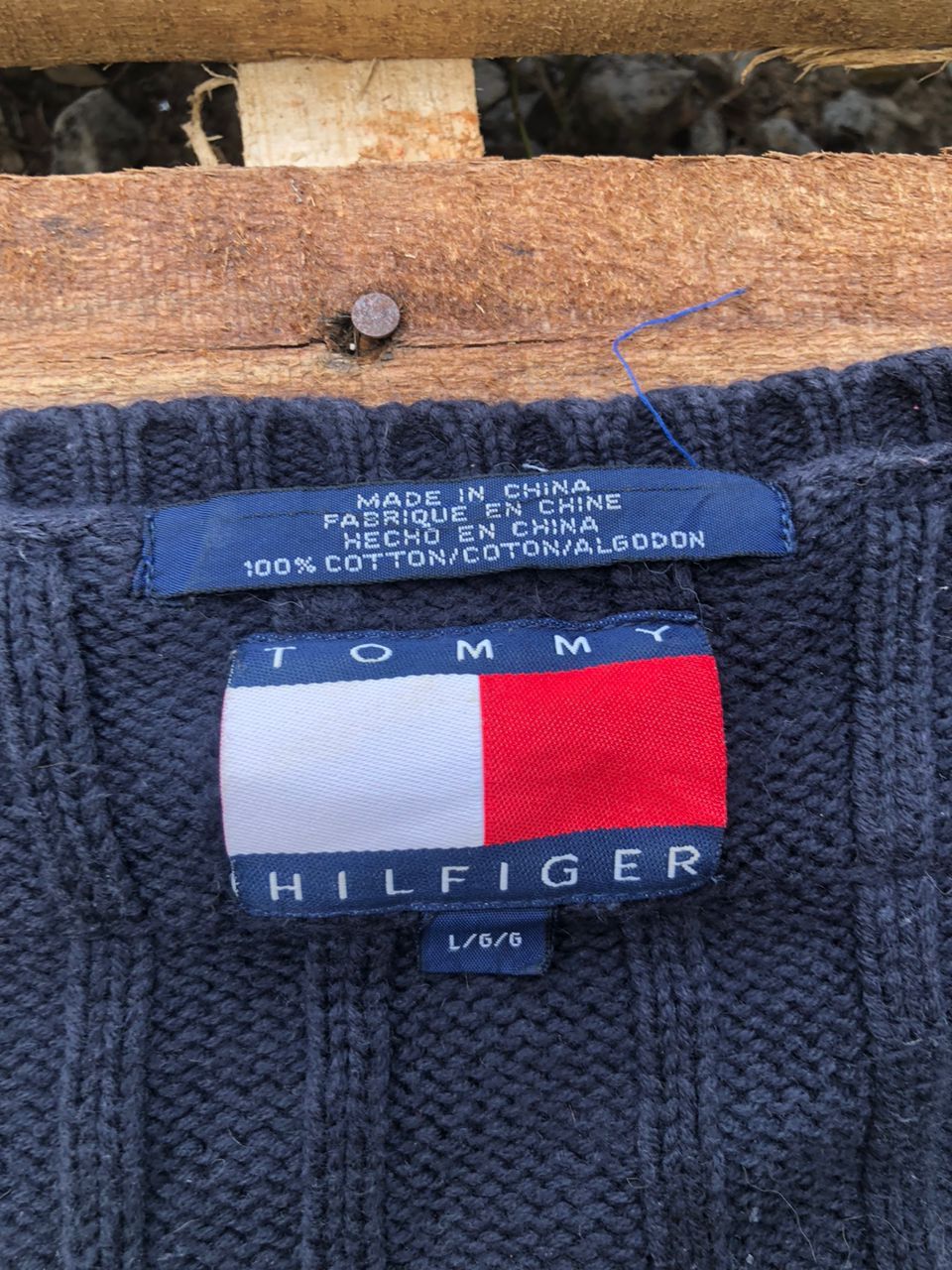 Tommy Hilfiger Tommy Hilfiger V-neck Cable Knit Sweaters Size US L / EU 52-54 / 3 - 3 Thumbnail