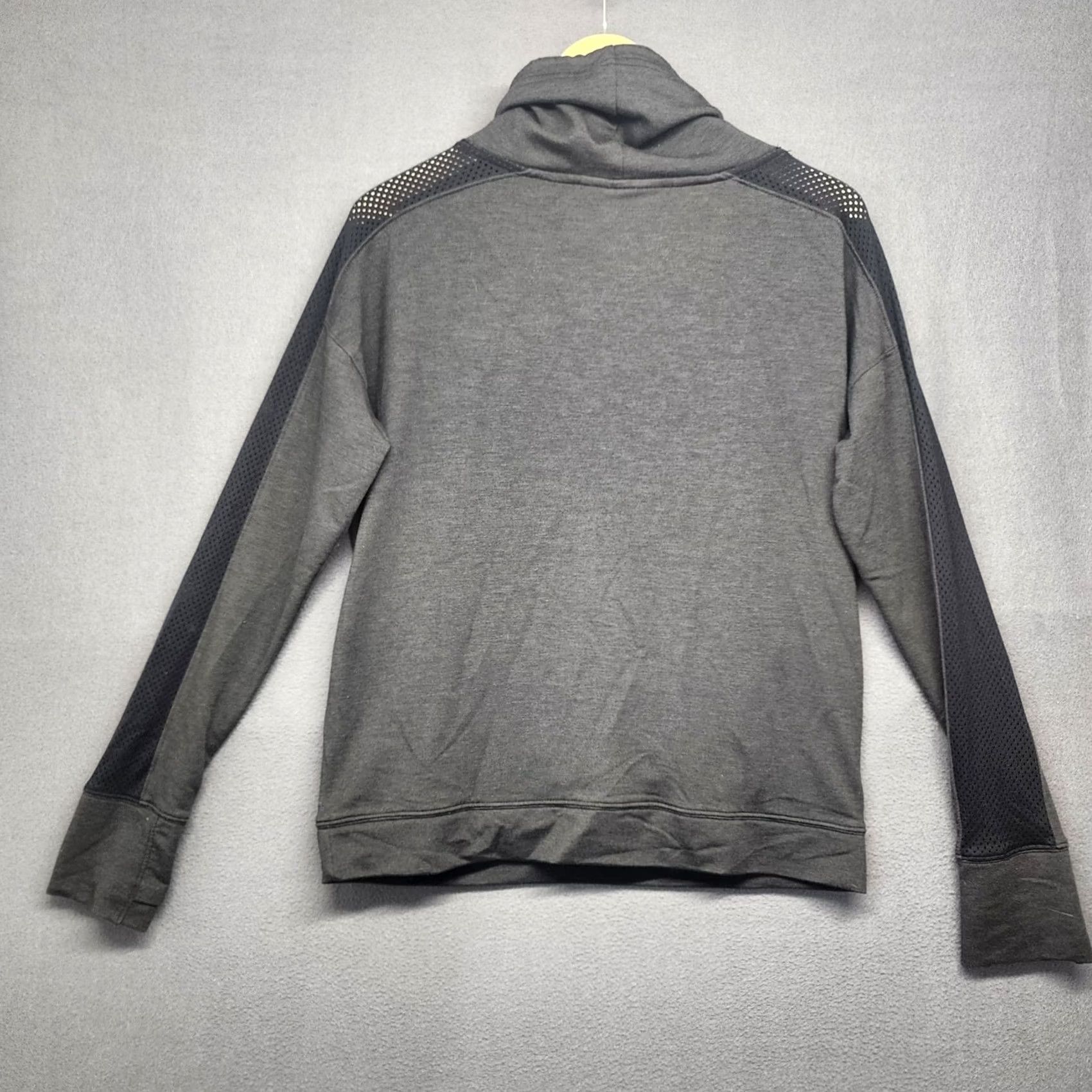 Under Armour Under Armour Womens Featherweight Fleece Funnel Neck Pullover Medium Cowl Neck Gray M Pullover Womens Medium Gray Cowl Neck Featherweight Fleece Size M / US 6-8 / IT 42-44 - 2 Thumbnail