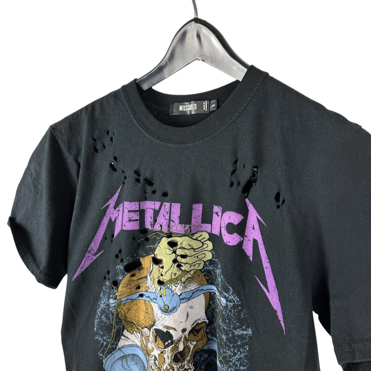 Band Tees Women’s Y2K Misguided Metallica Distressed Shirt Size S / US 4 / IT 40 - 5 Thumbnail