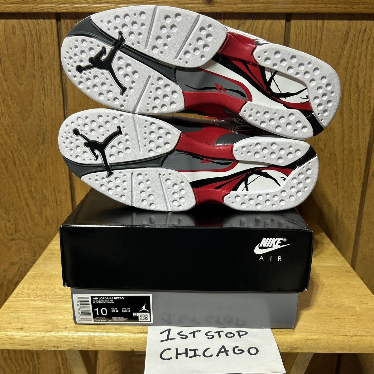 Jordan Brand Nike Air Jordan 8 Retro Bugs Bunny 2025 305381-100 Sz 10 NEW Size US 10 / EU 43 - 7 Thumbnail